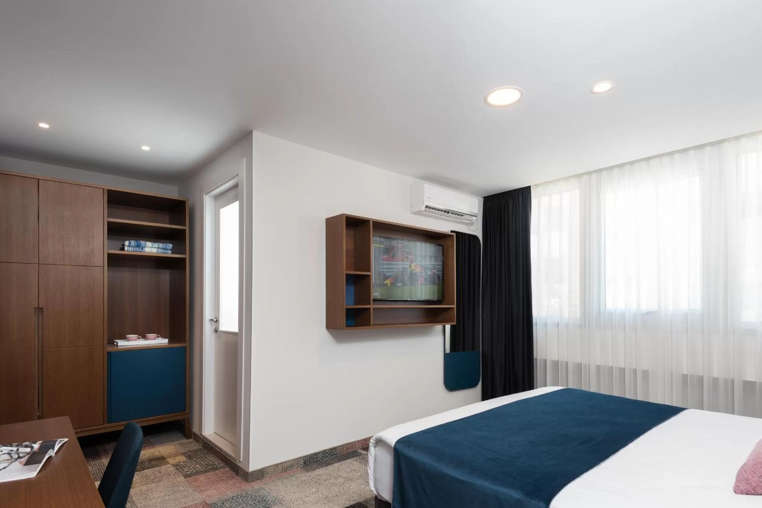 Other, Bed in Embassy Hotel Tel Aviv