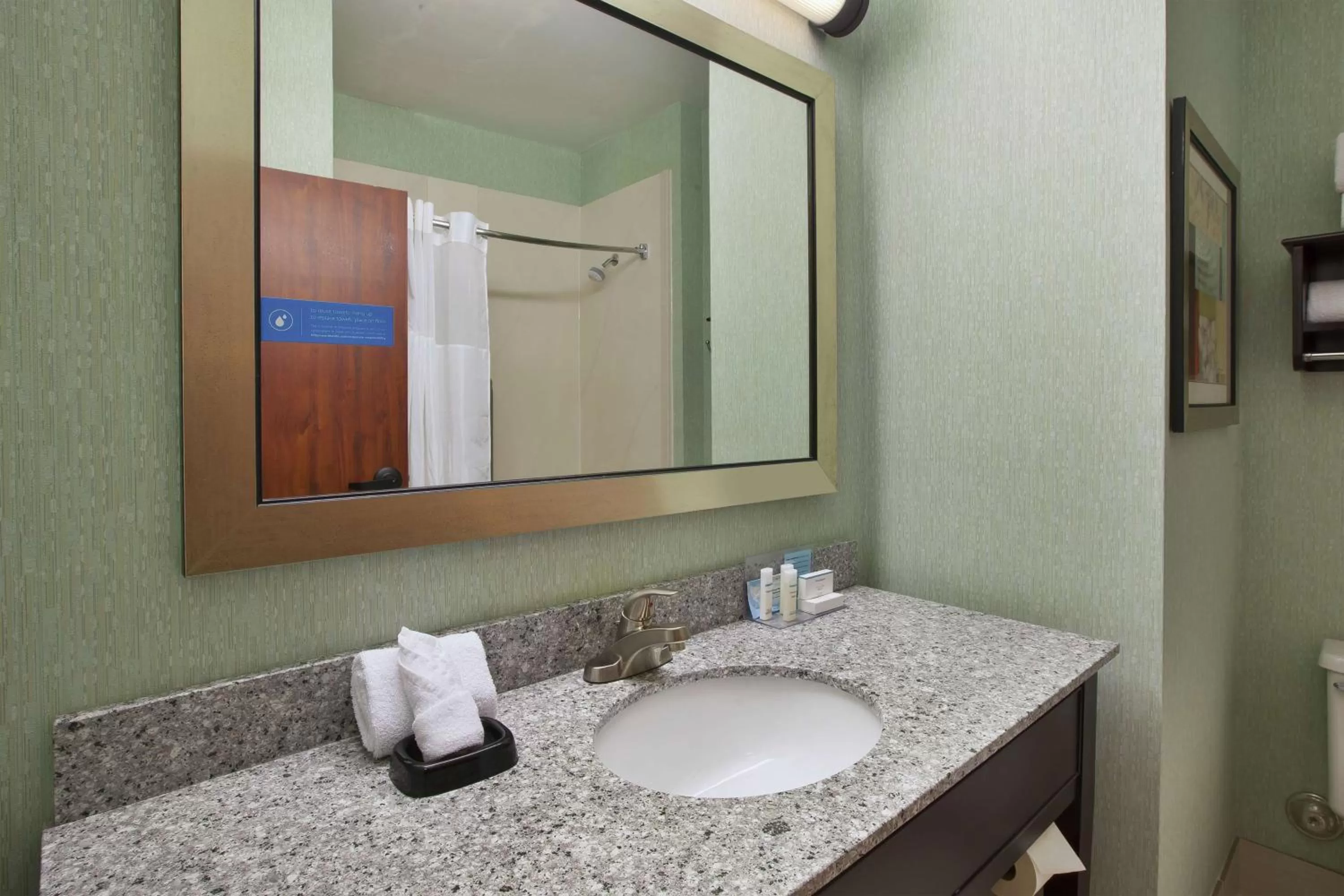 Bathroom in Hampton Inn & Suites South Bend