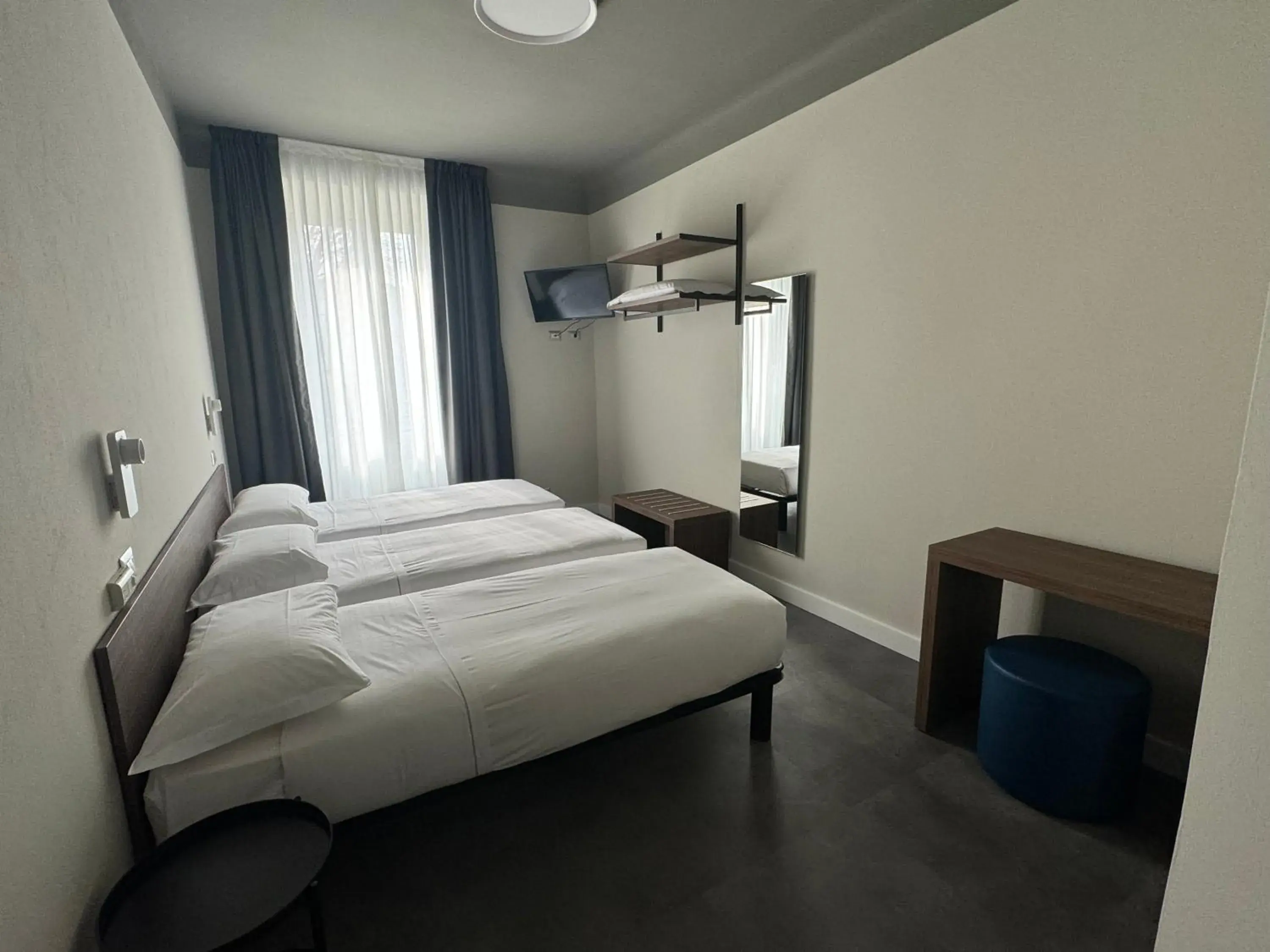 Triple Room in Hotel 22 Marzo Triple Room in Hotel 22 Marzo