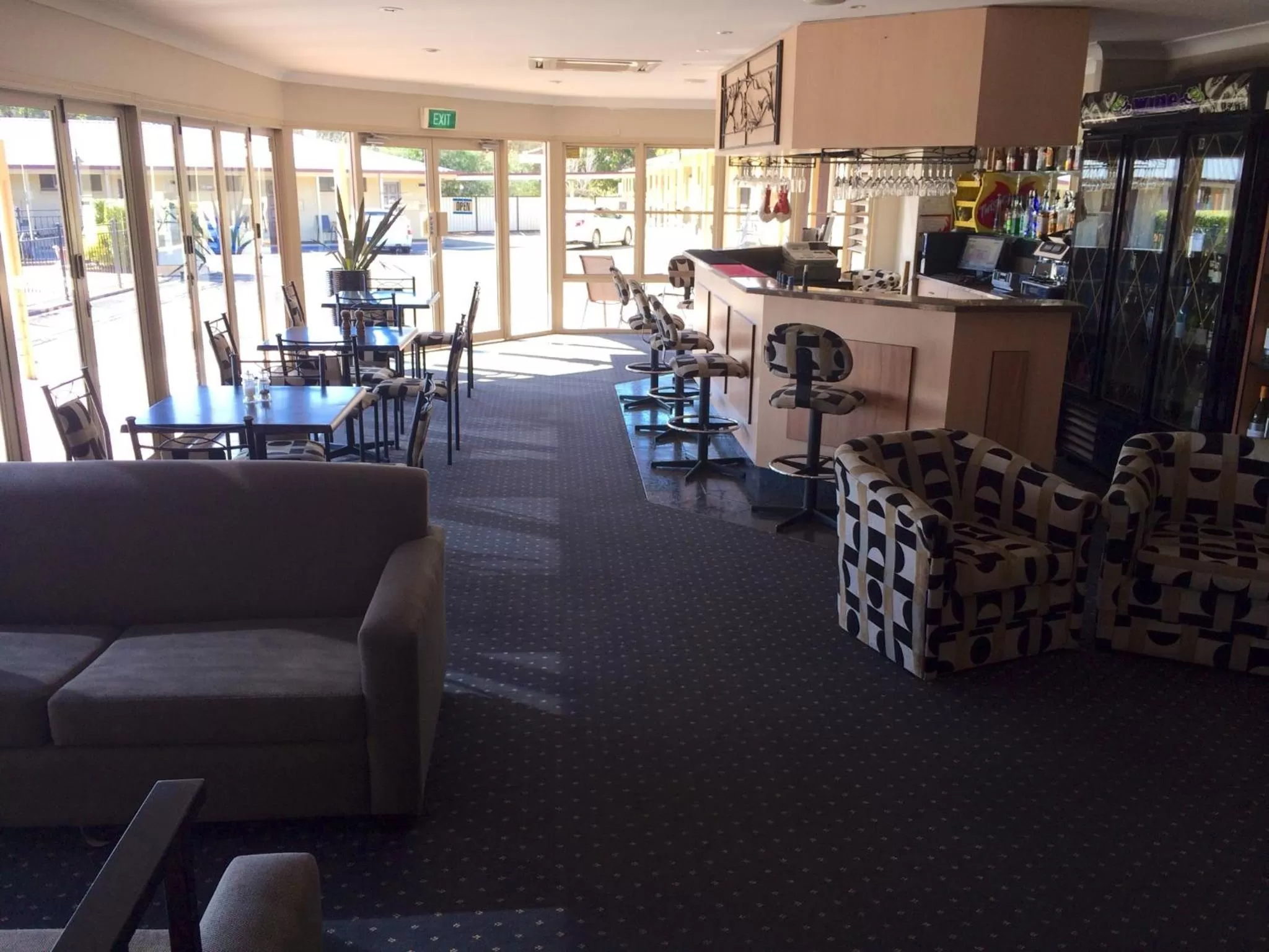 Lounge or bar in James Street Motor Inn