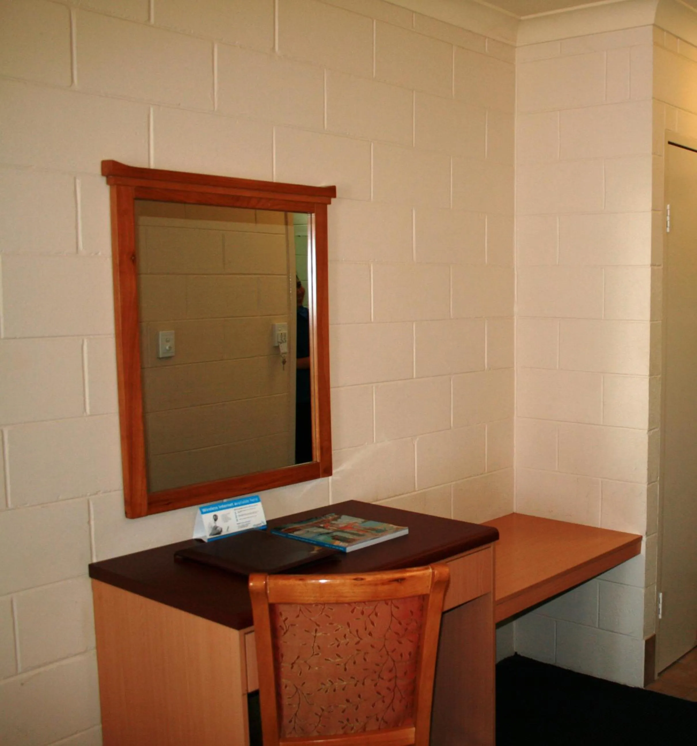 Decorative detail in Luma Luma Holiday Apartments