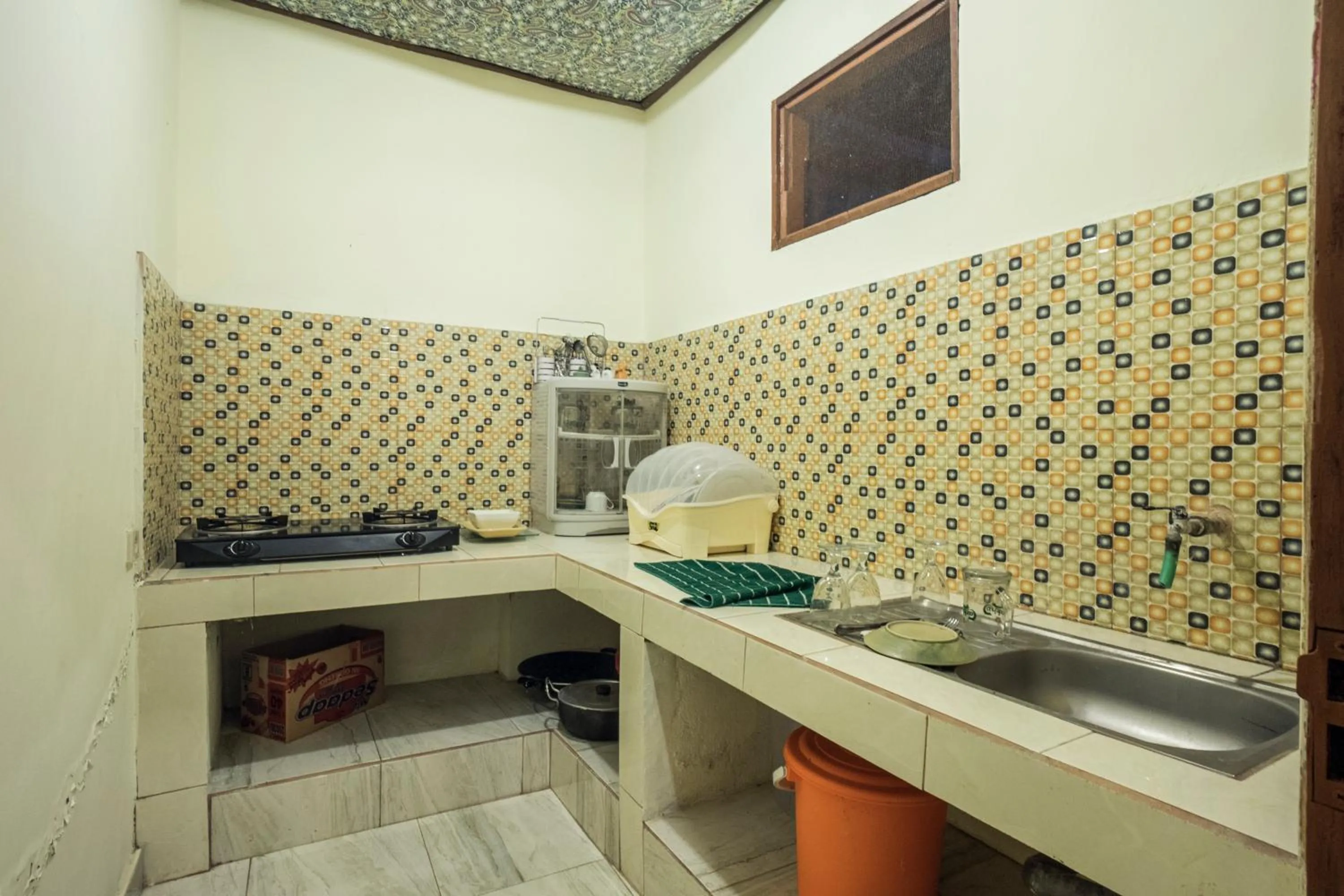 Kitchen or kitchenette in Gajah Biru Bungalows