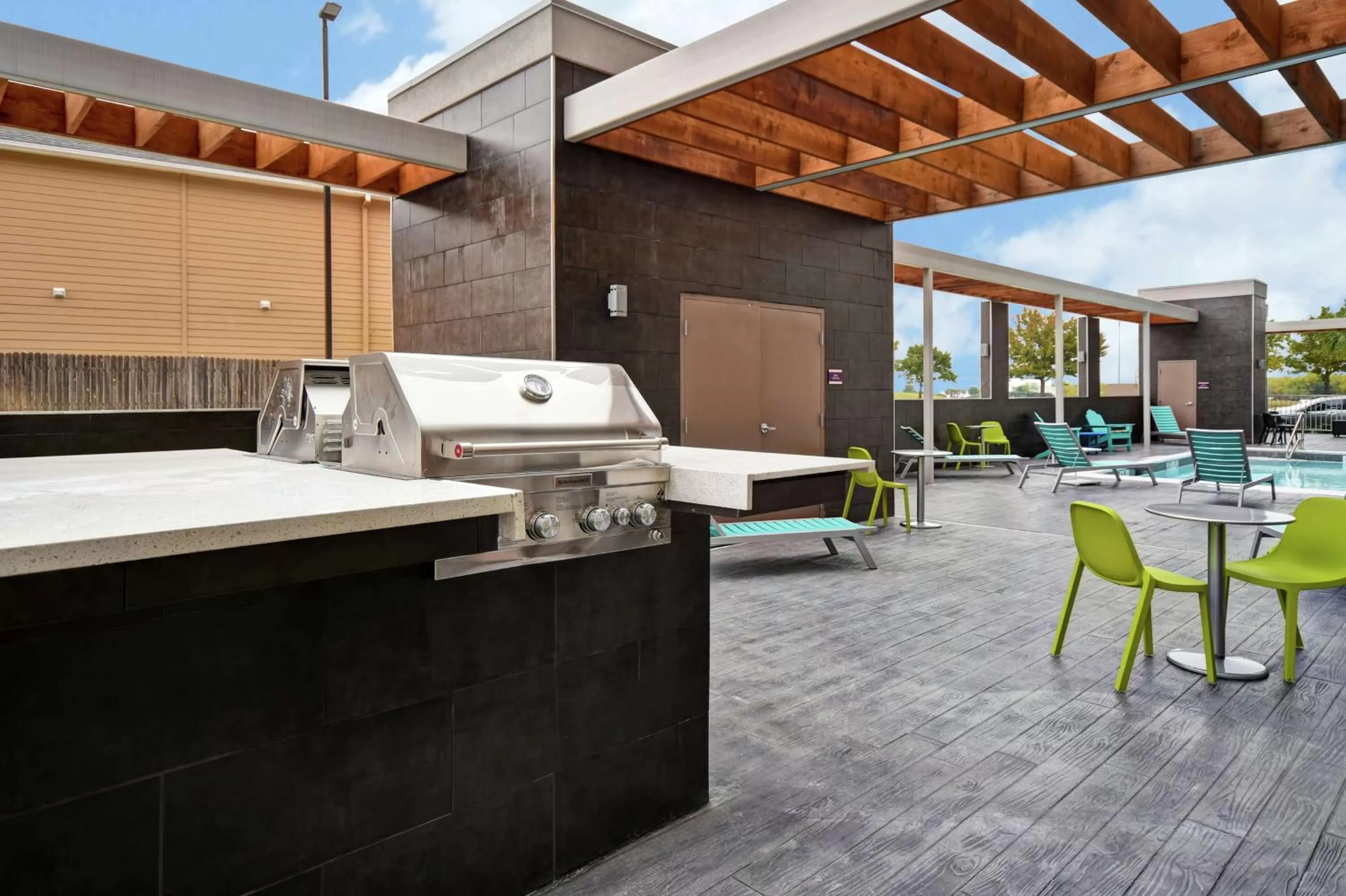 Dining area in Home2 Suites By Hilton Fort Worth Fossil Creek