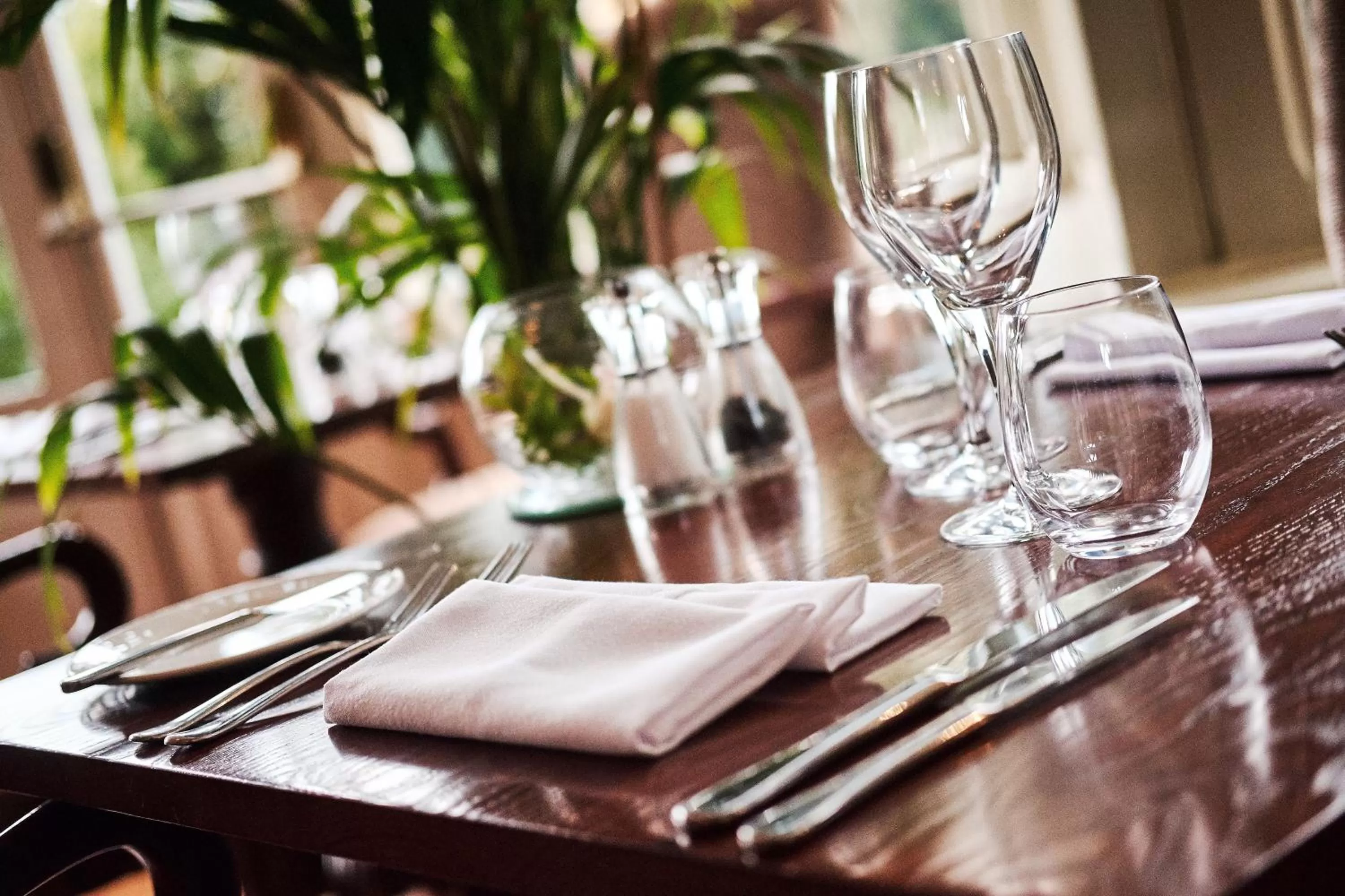 Restaurant/places to eat in The Moat House