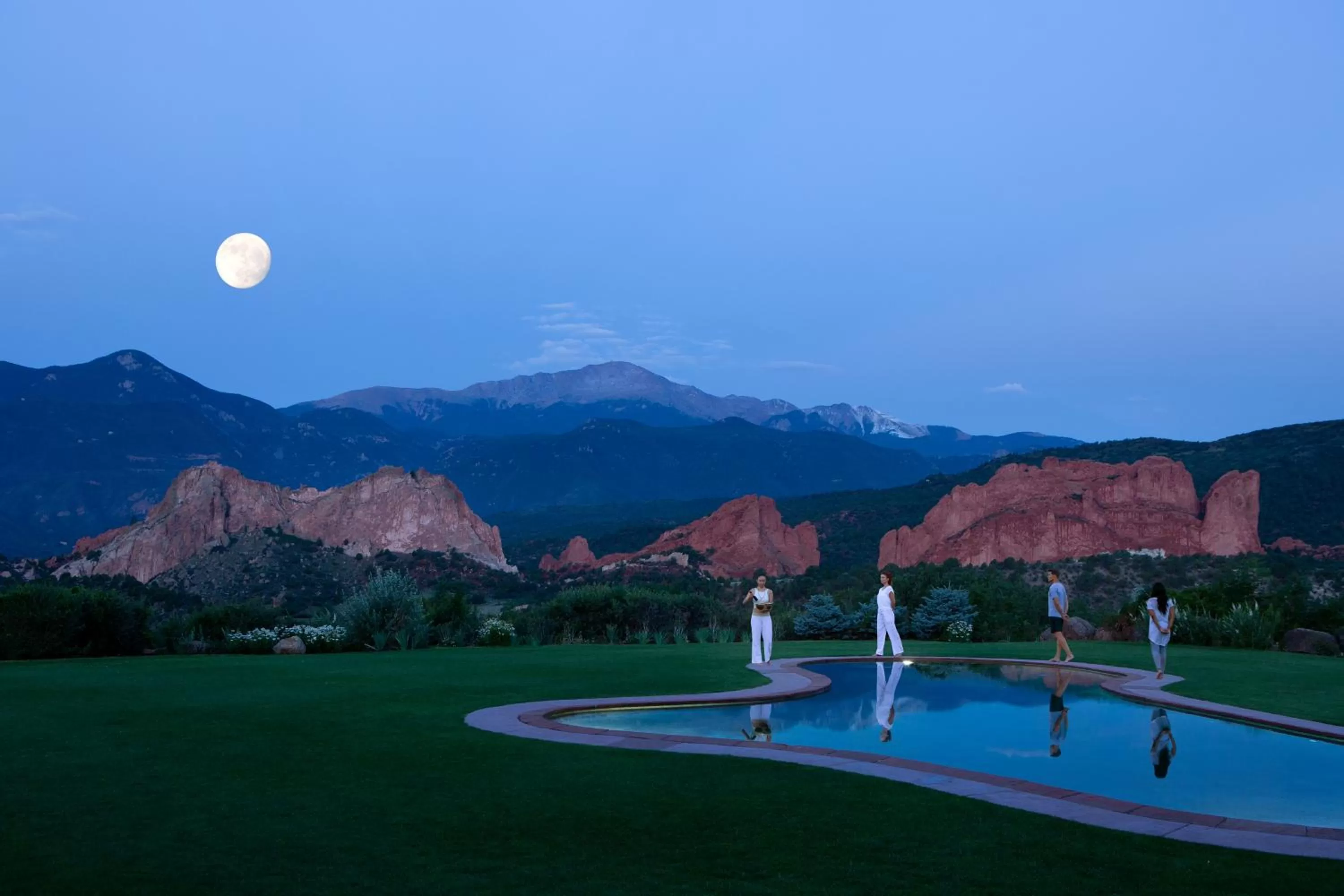 Mountain view in Garden of the Gods Resort & Club