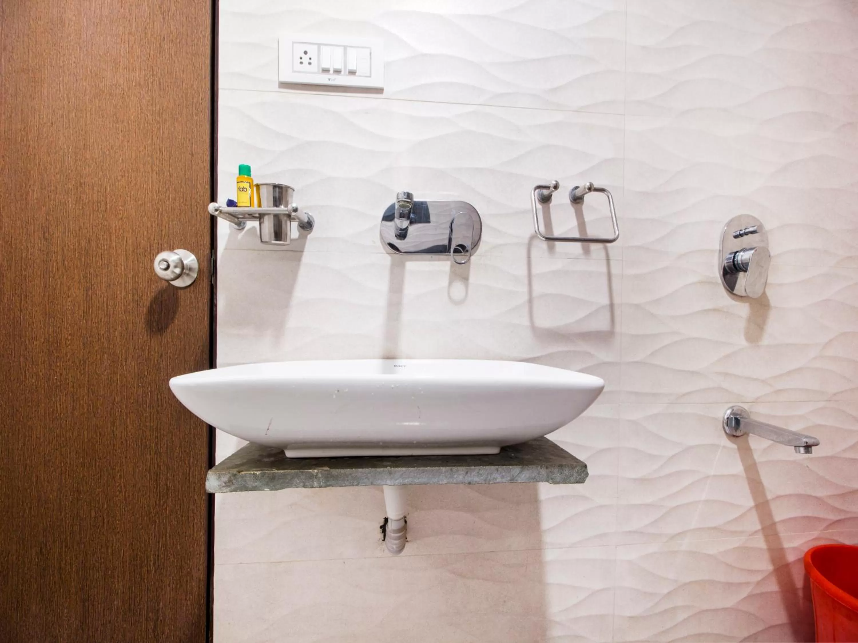 Toilet, Bathroom in FabExpress Travelers Lodge