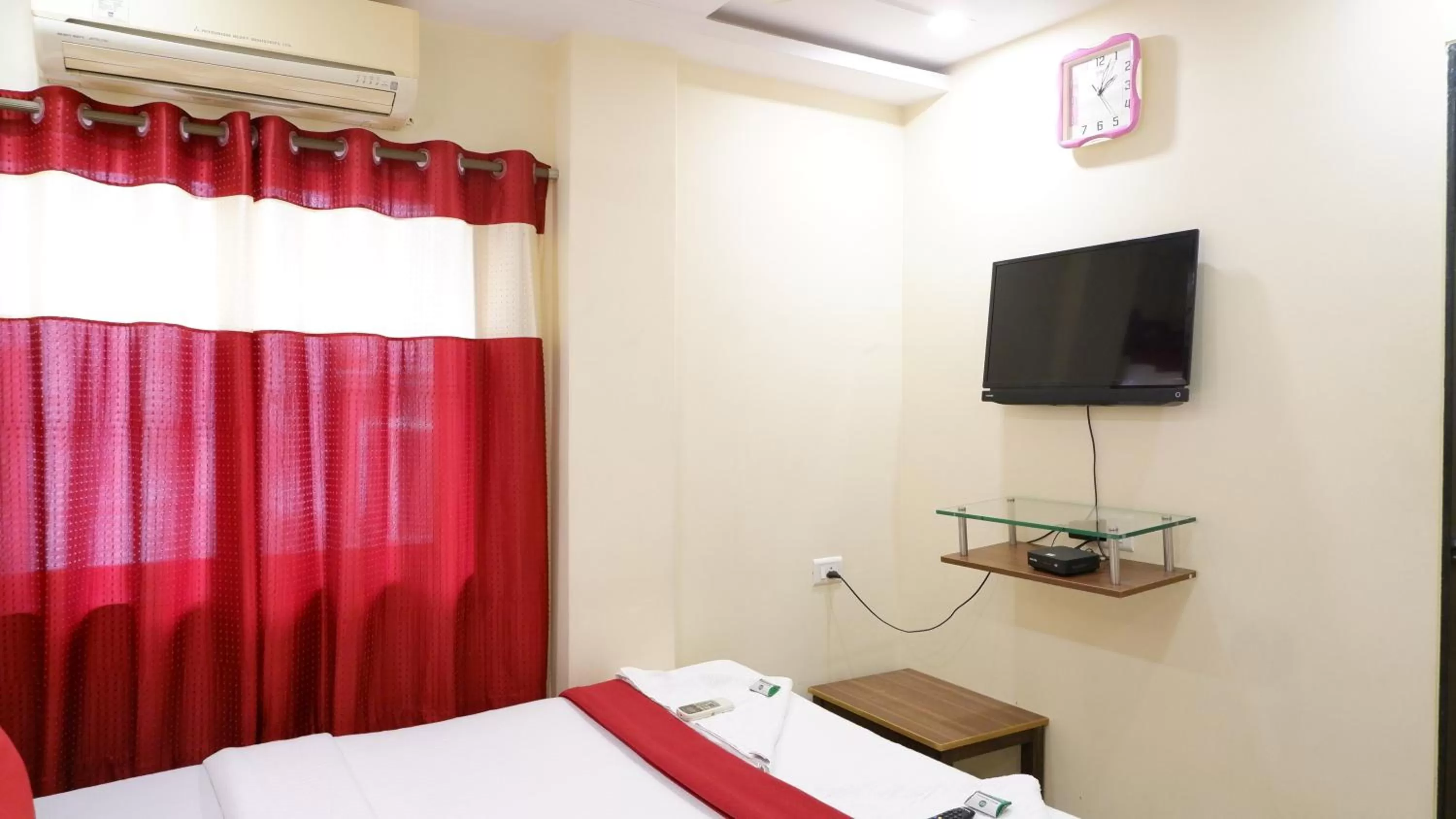 Bed in Hotel Briteway