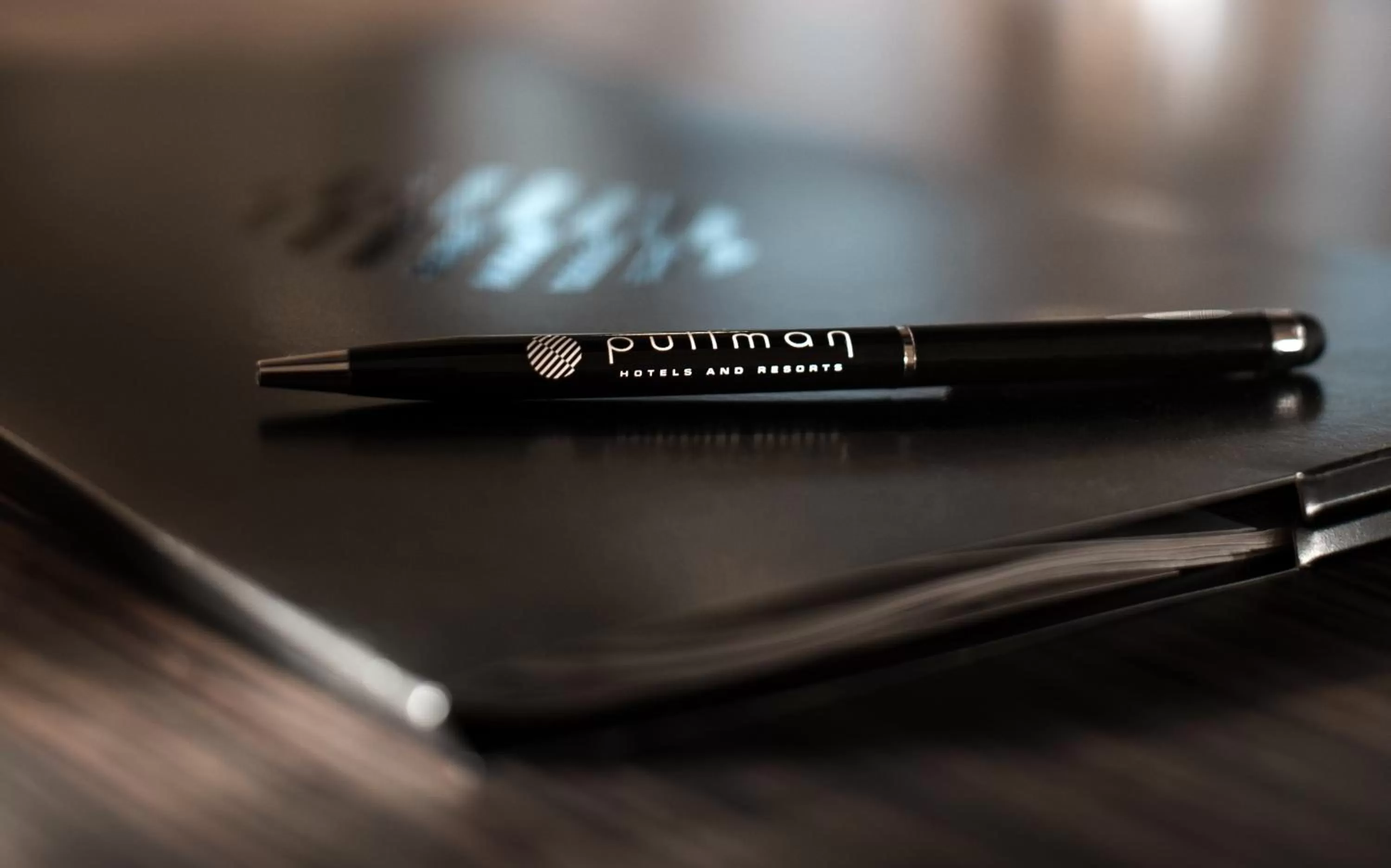 Business facilities in Pullman Dubai Jumeirah Lakes Towers