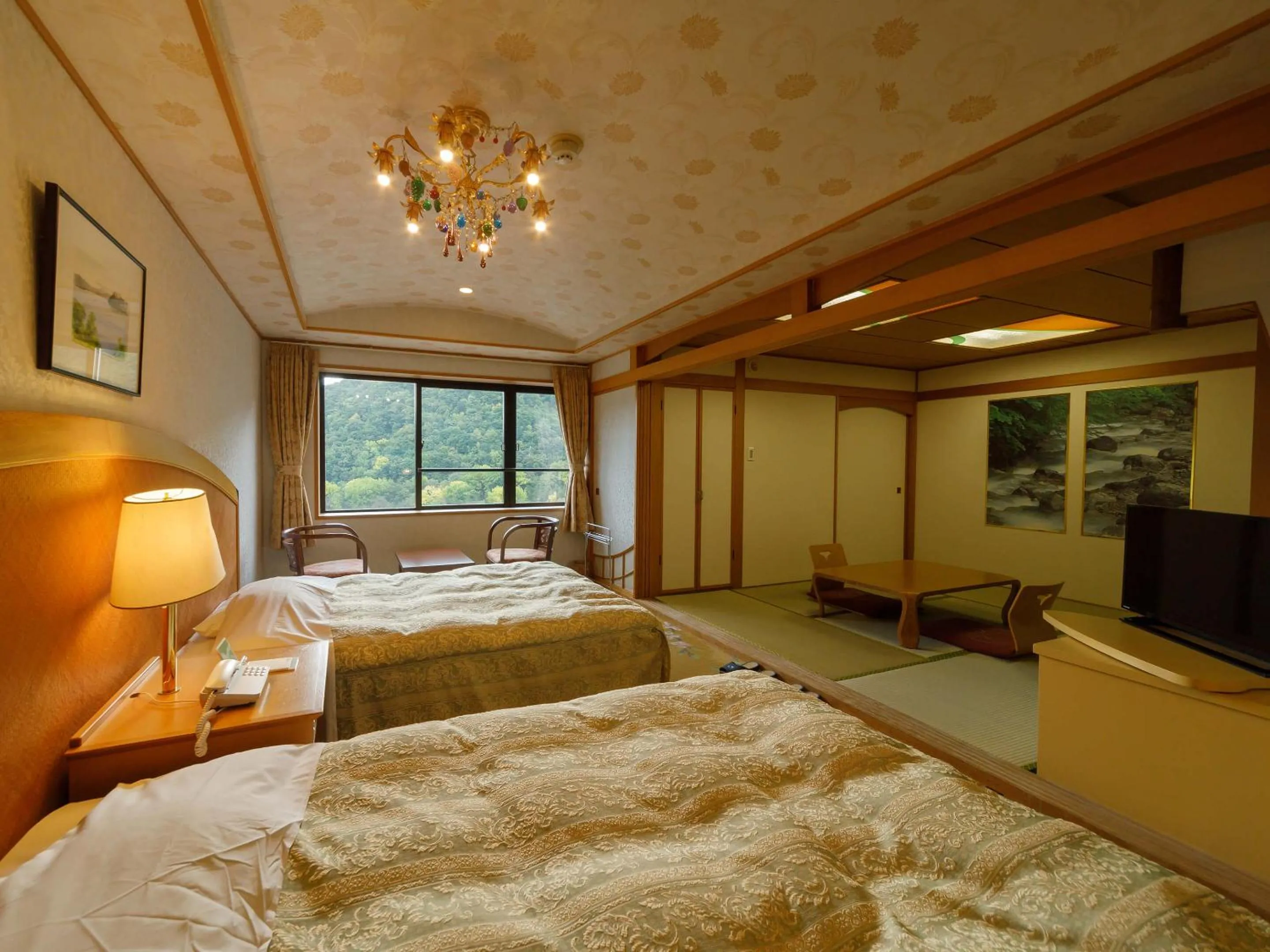 Photo of the whole room, Bed in Jozankei View Hotel