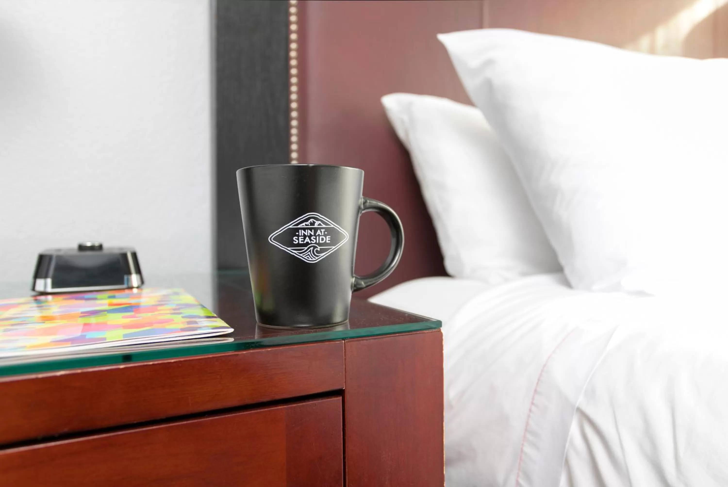 Coffee/tea facilities, Bed in Inn at Seaside