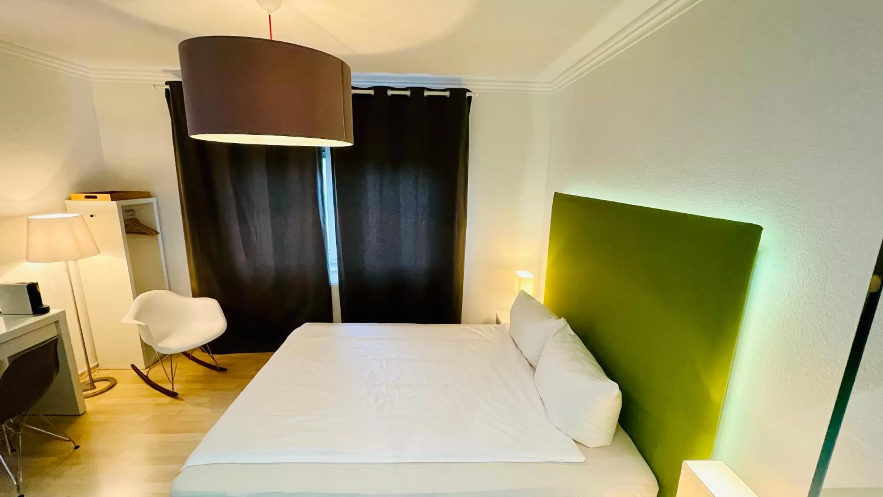 Photo of the whole room, Bed in smart&beautiful Guesthouse