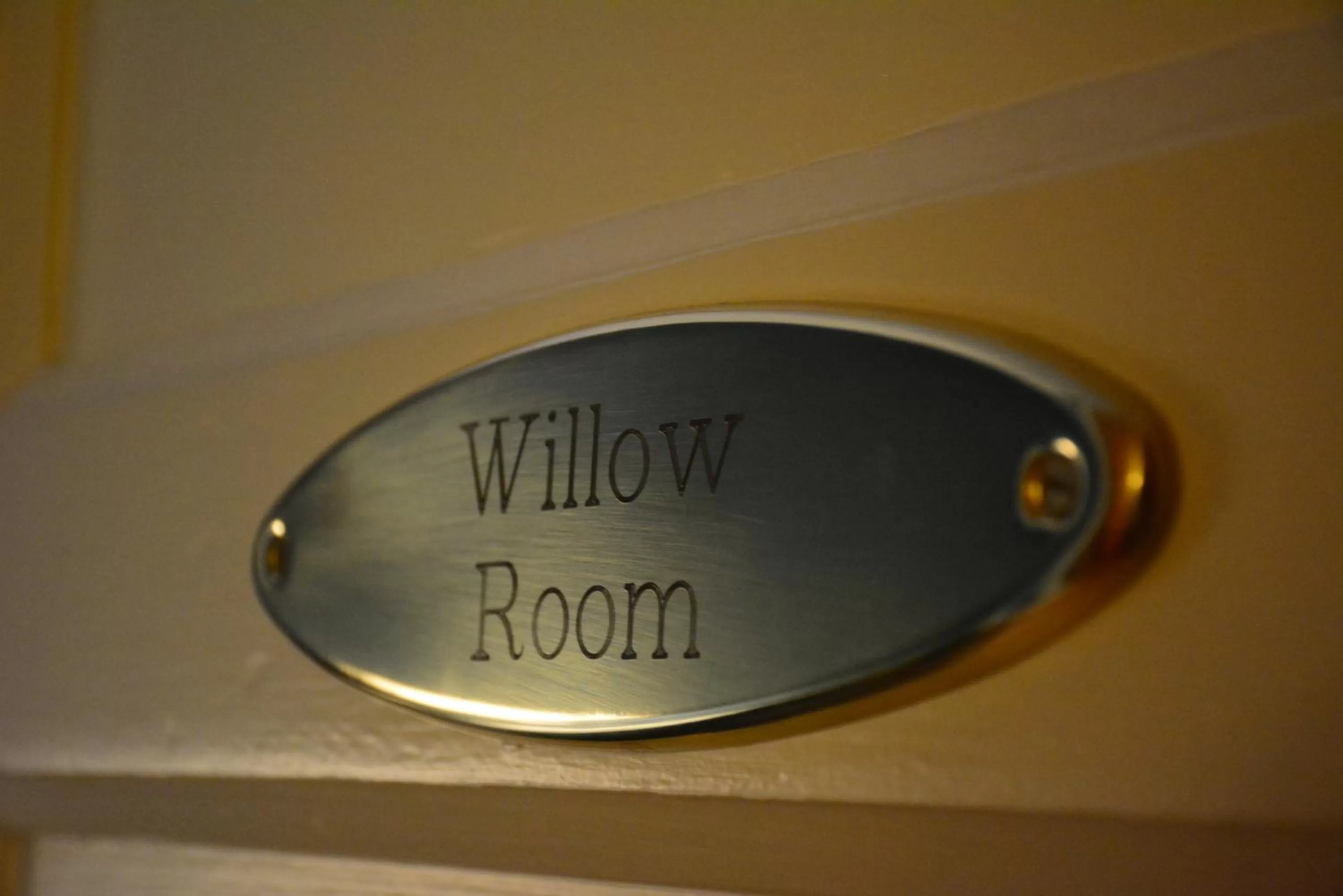 Decorative detail in Looking Glass Inn