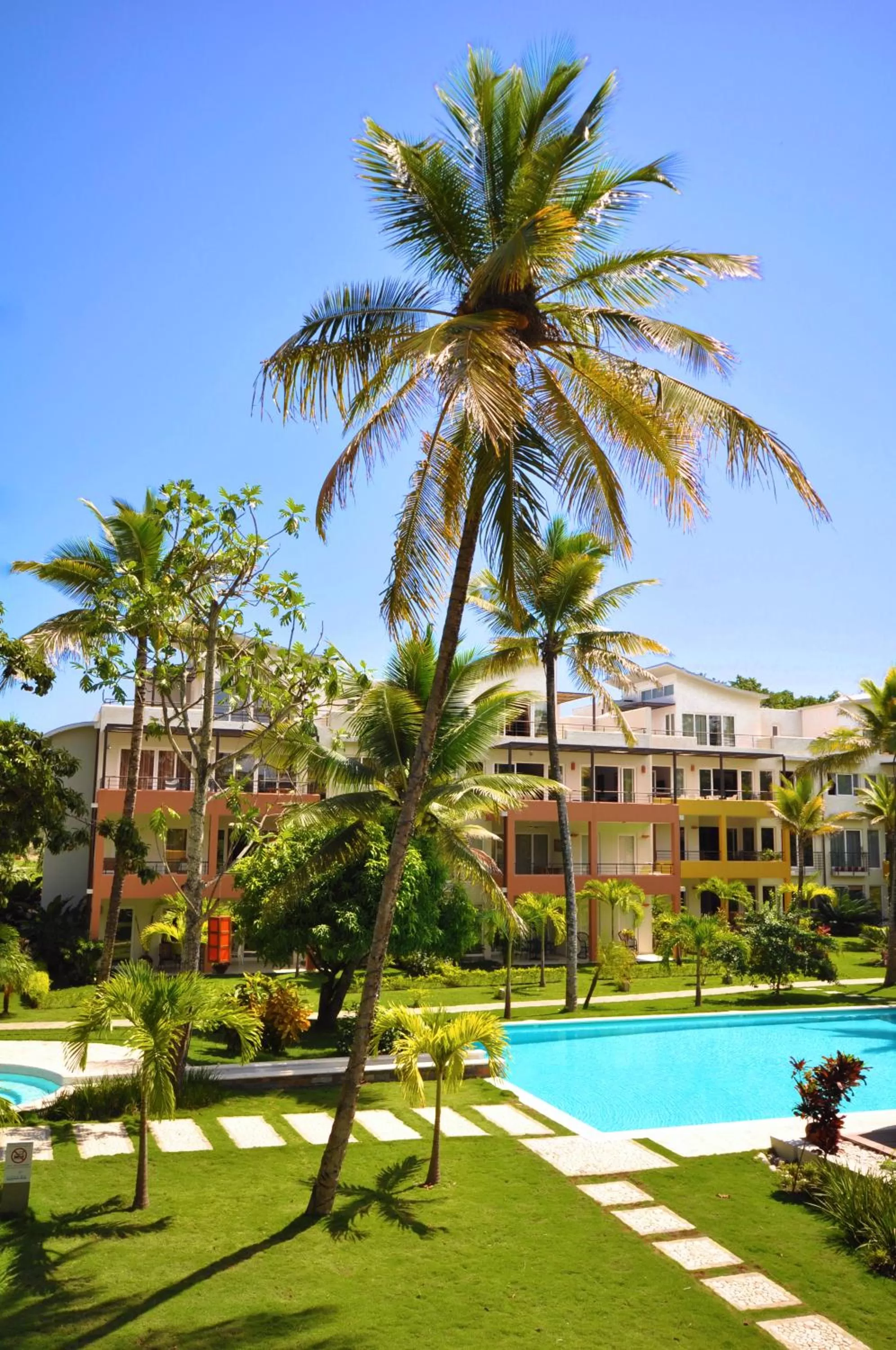 Property building in Instyle Residences at Infiniti Blu