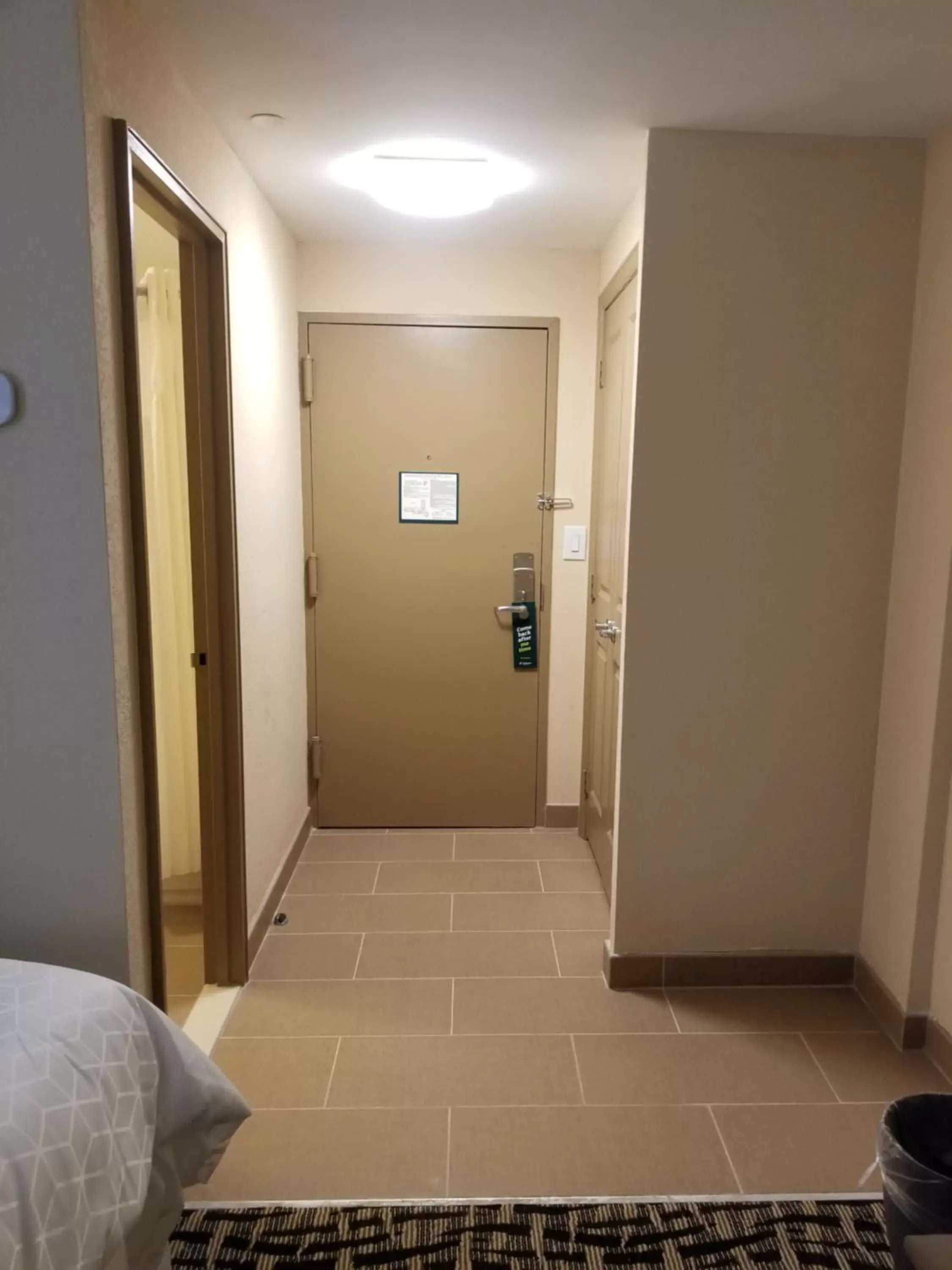 Standard King Room in Holiday Inn Poughkeepsie by IHG Standard King Room in Holiday Inn Poughkeepsie by IHG