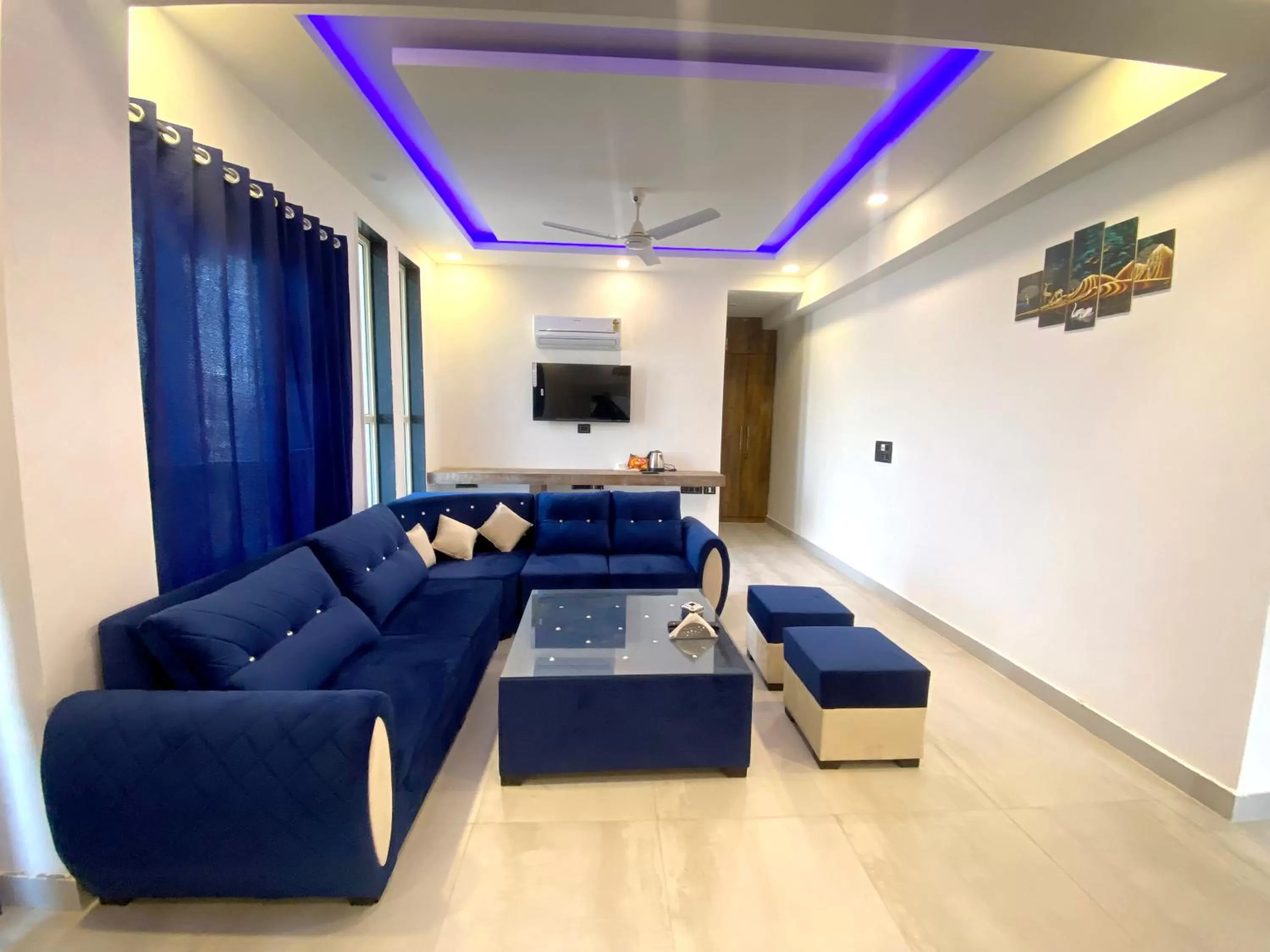 TV and multimedia, Seating Area in The Metro Stay By F9 Hotels-Near Sector 18 Metro Station Noida