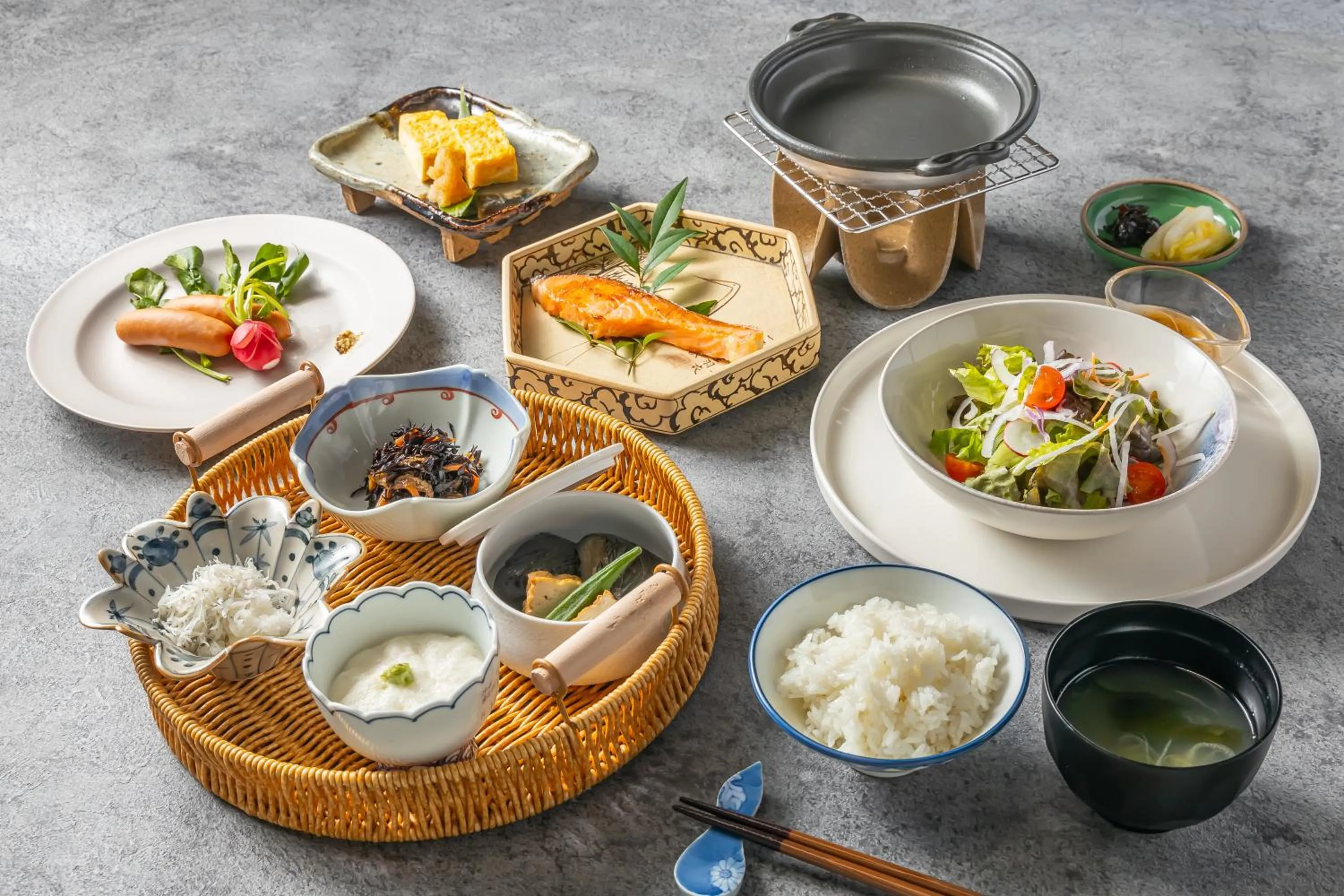 Breakfast in HOTEL HIMALAYA SEA