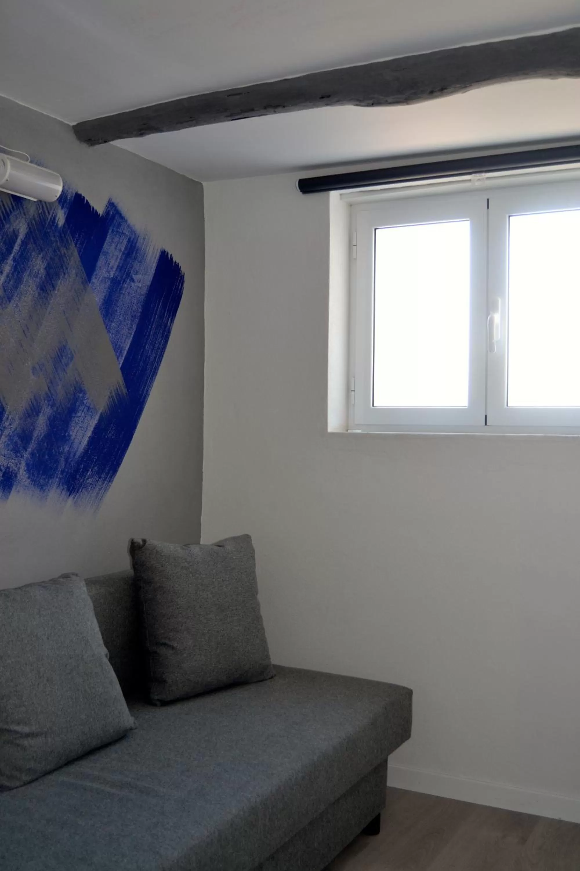 Bed, Seating Area in Il Miracolo