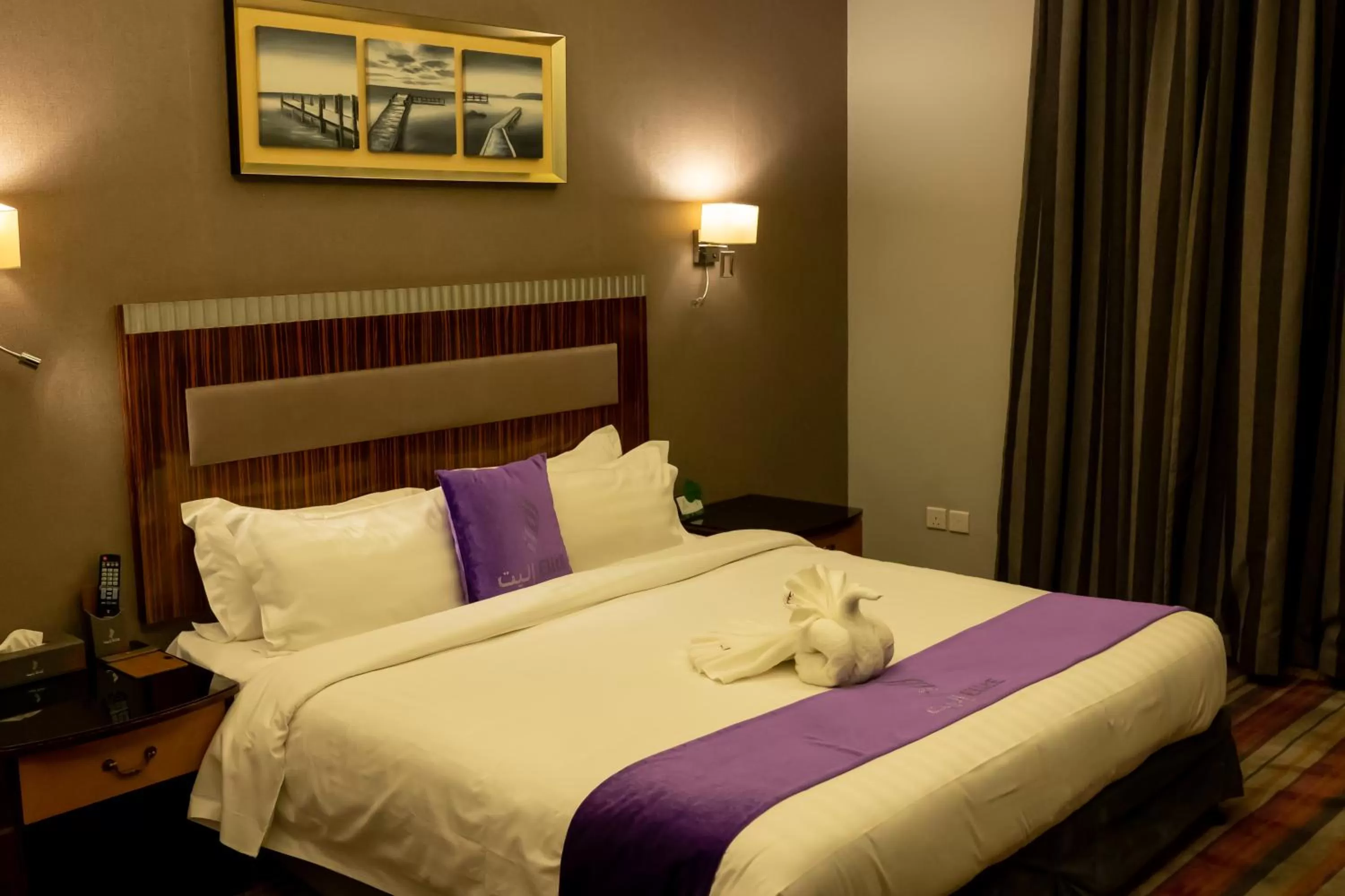 Bed in Elite Al Hamra - Al Cornich