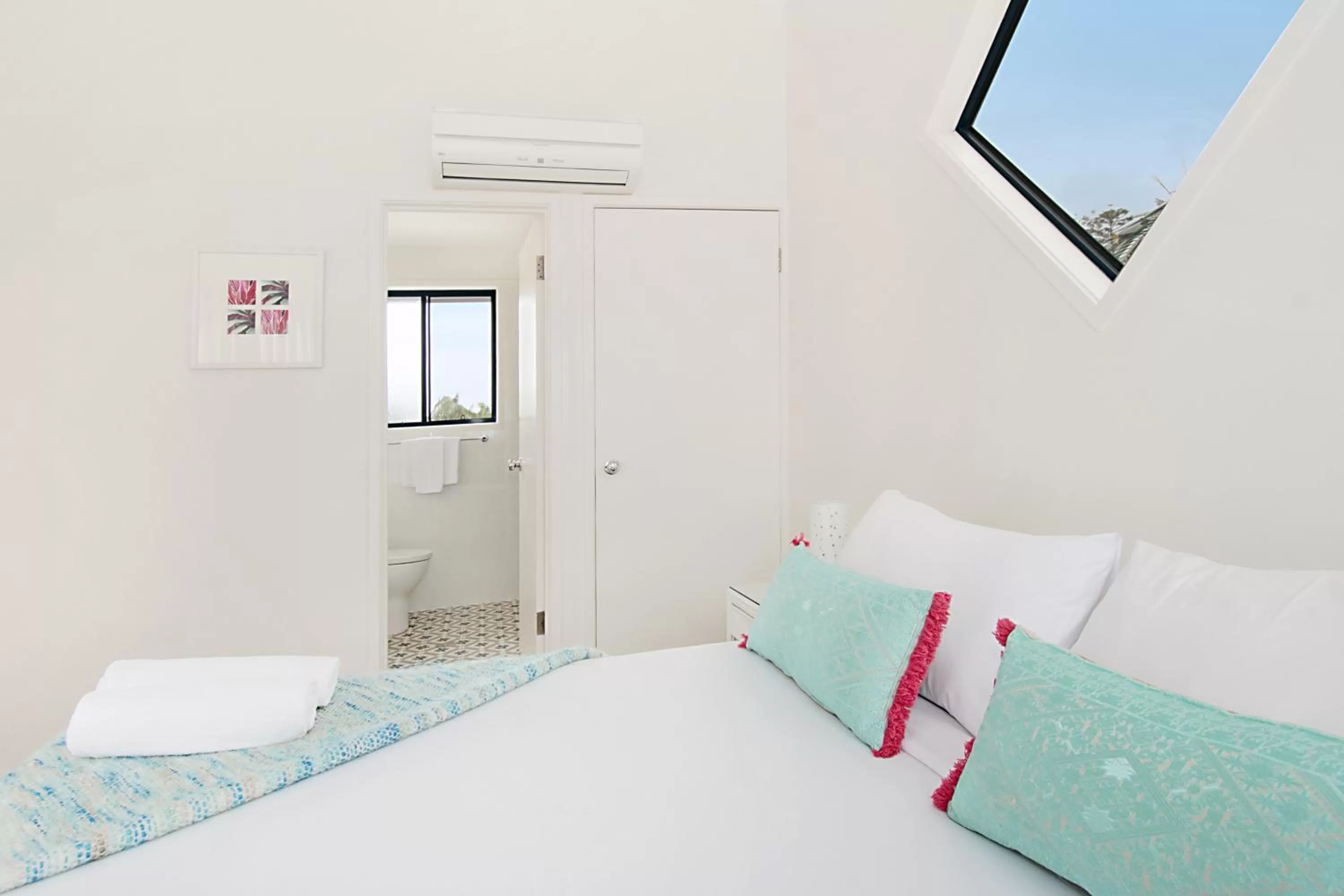 Bathroom in Gosamara Apartments