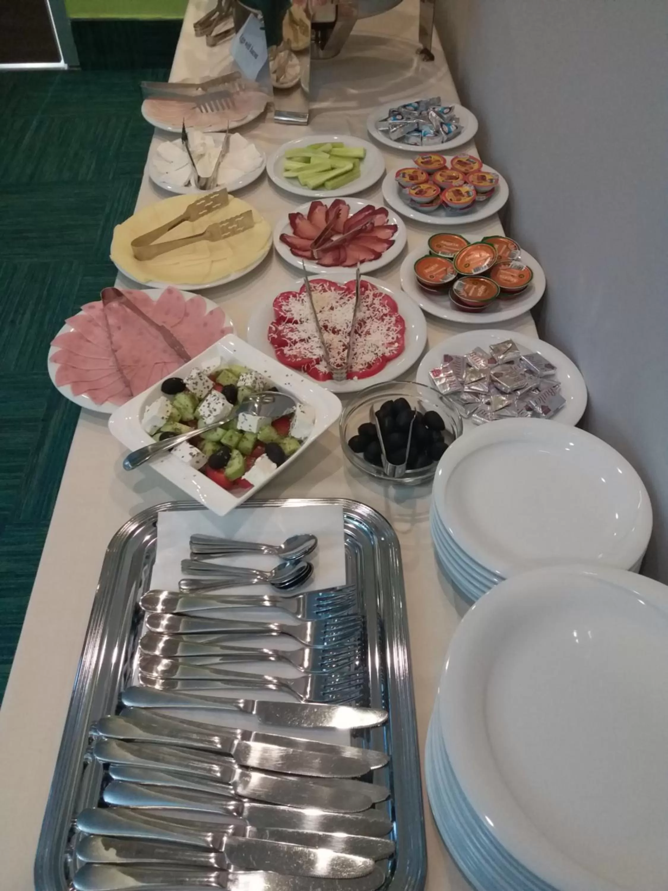 Breakfast in Central Hotel, Fitness and Spa