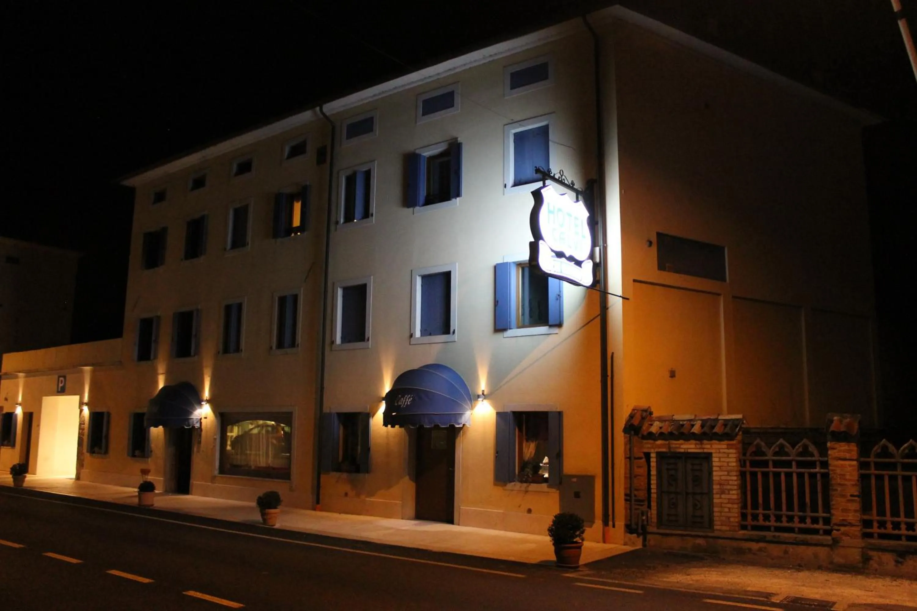 Hotel Calvi-Ristorante Mainor