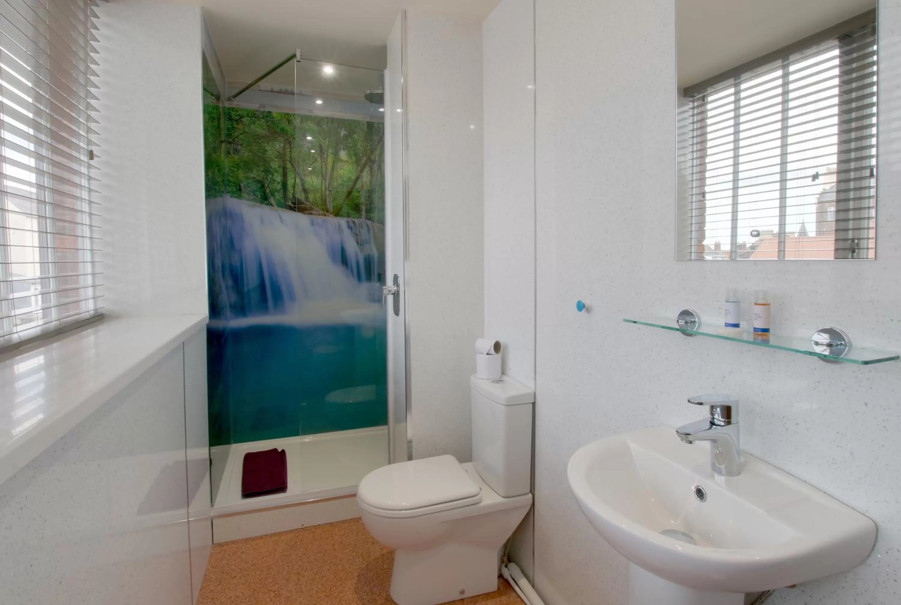 Shower in Silver Street Suites