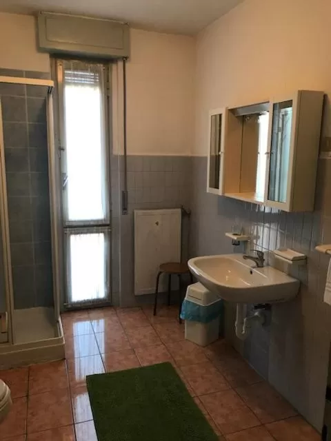 Bathroom in Hotel Carillon