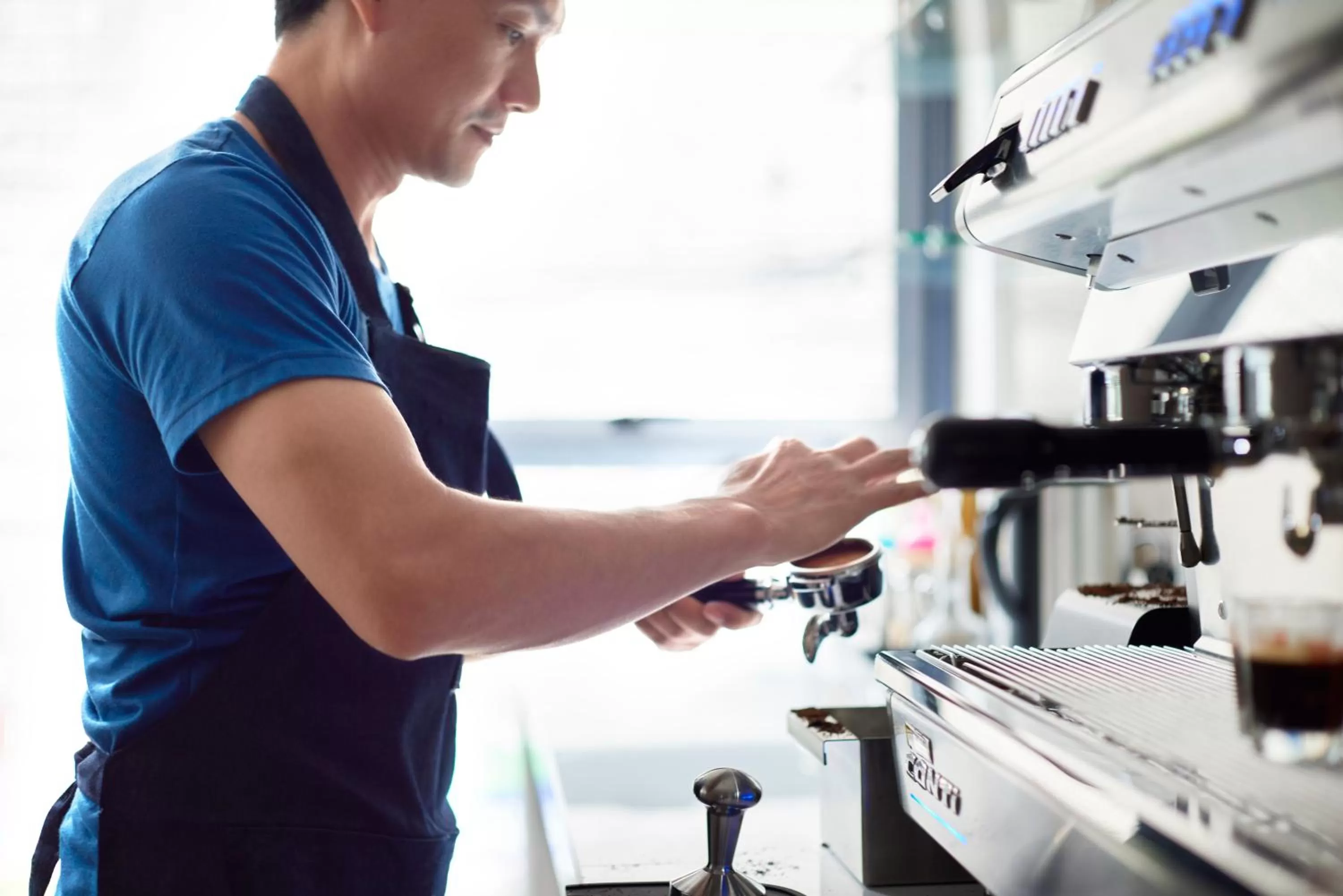 Restaurant/places to eat in Kritthai Residence