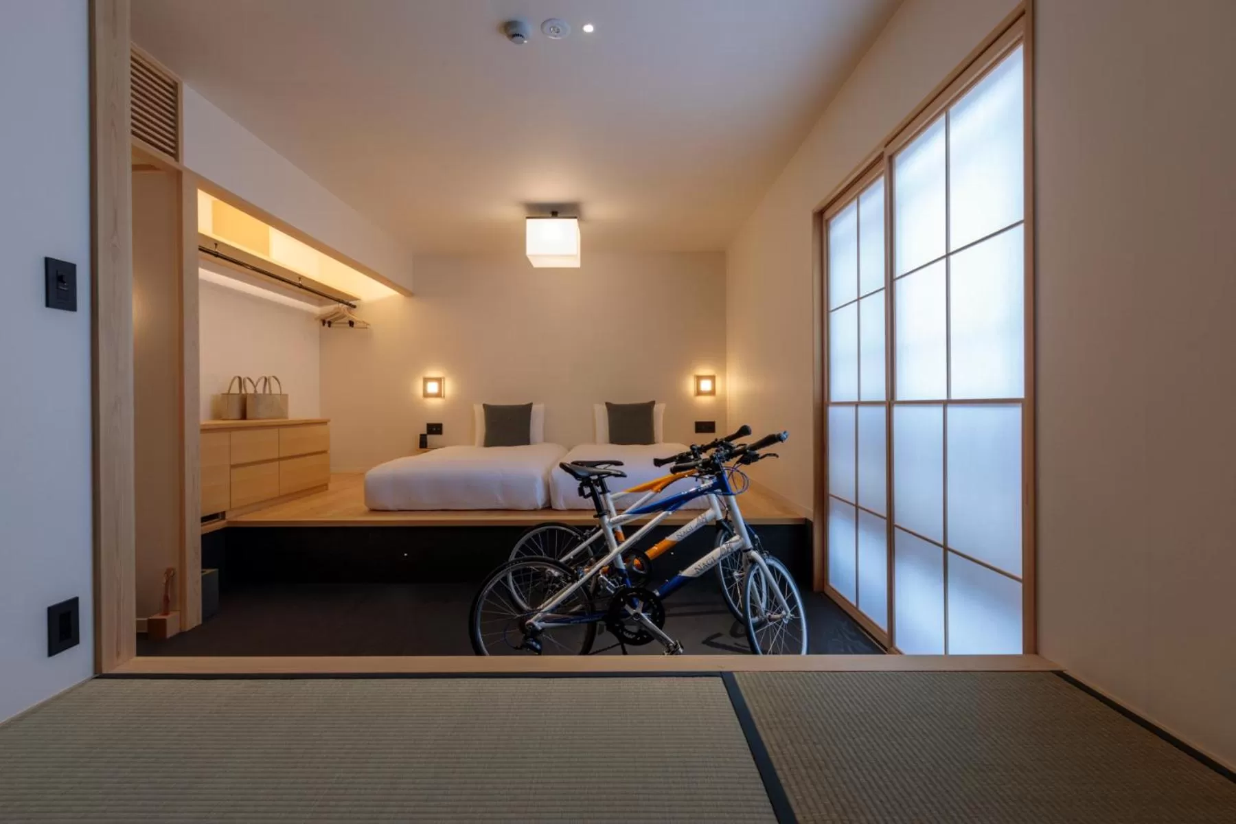 Photo of the whole room in yubune