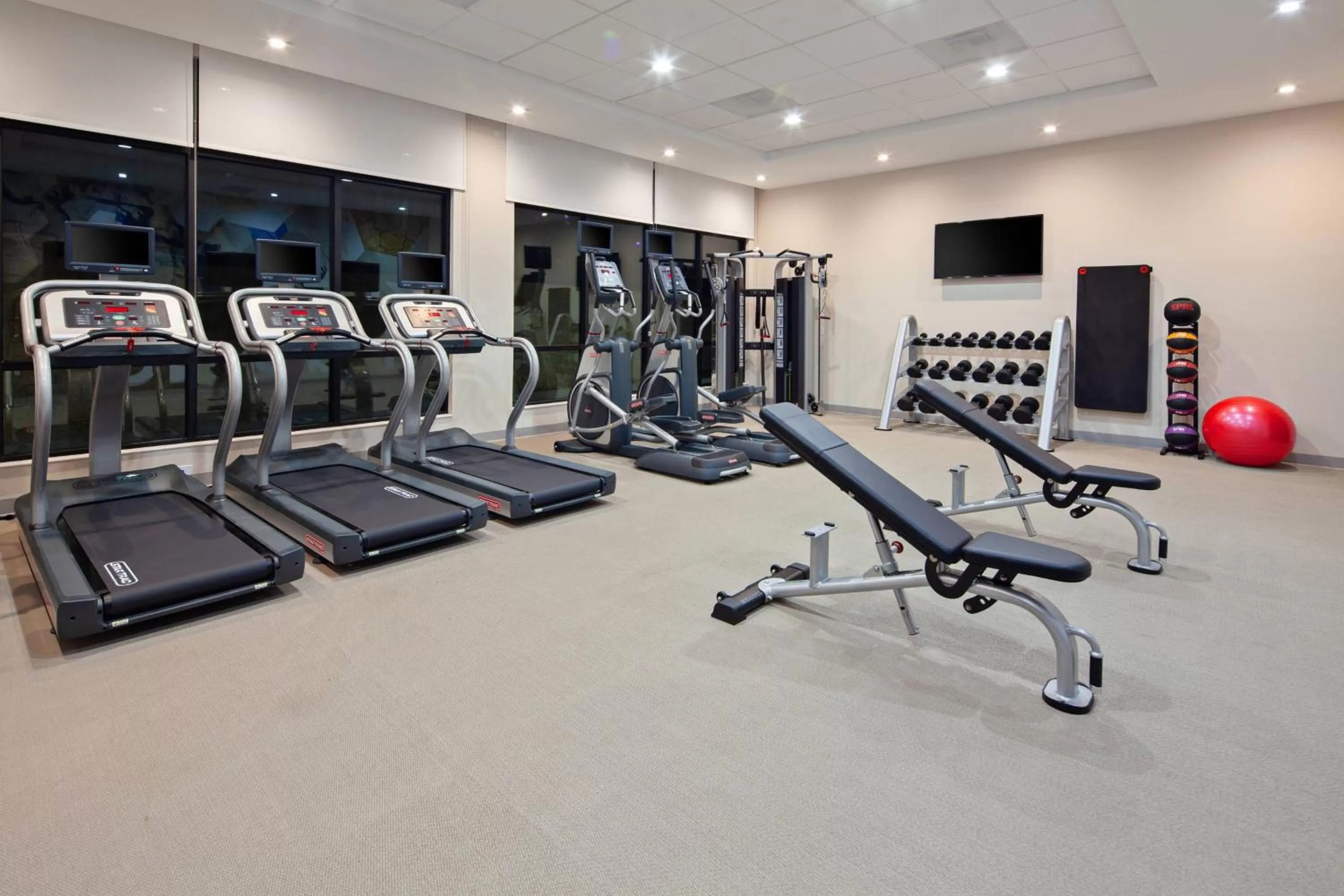 Fitness centre/facilities in SpringHill Suites by Marriott Escondido Downtown