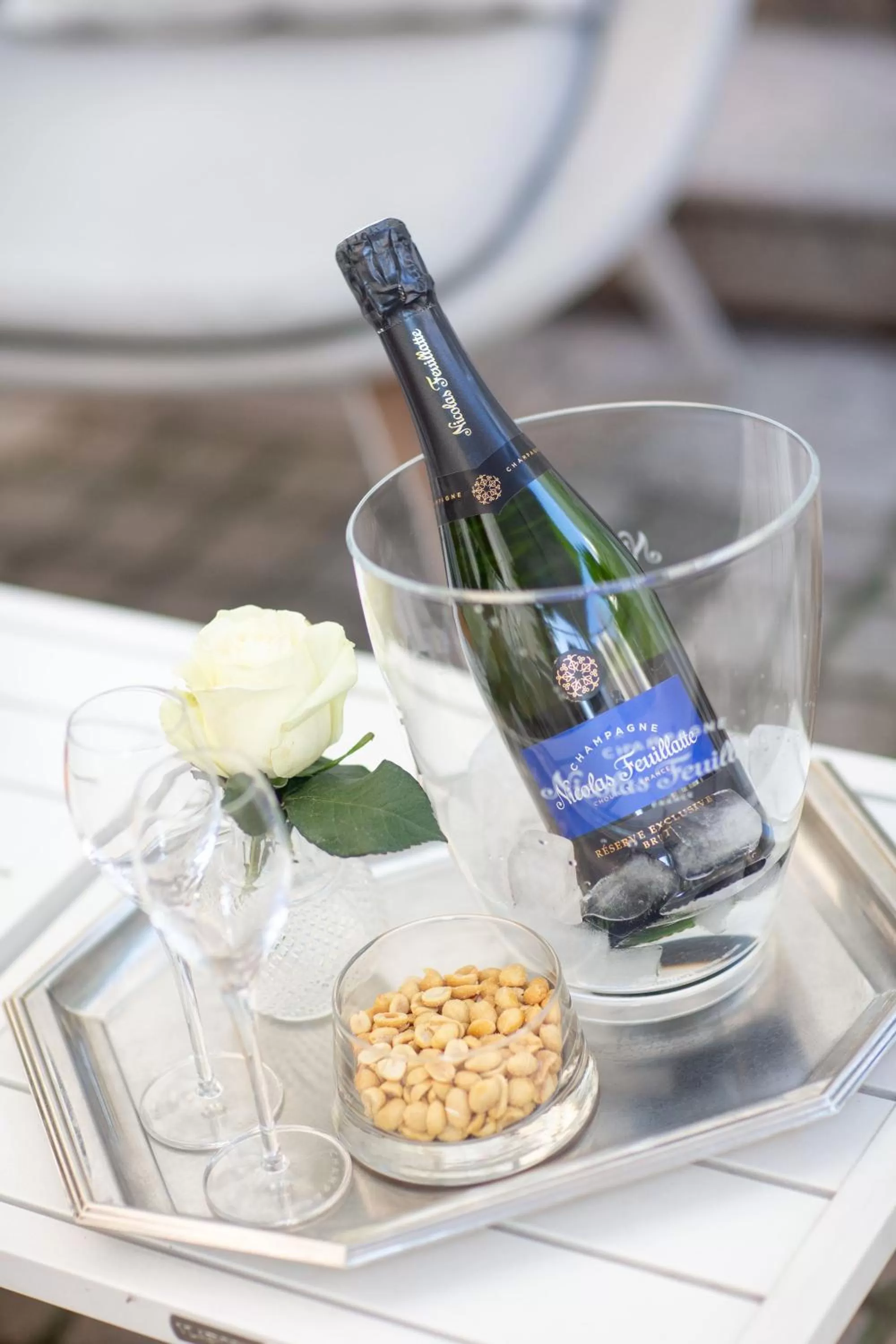 Patio in Hôtel Pavillon Bastille