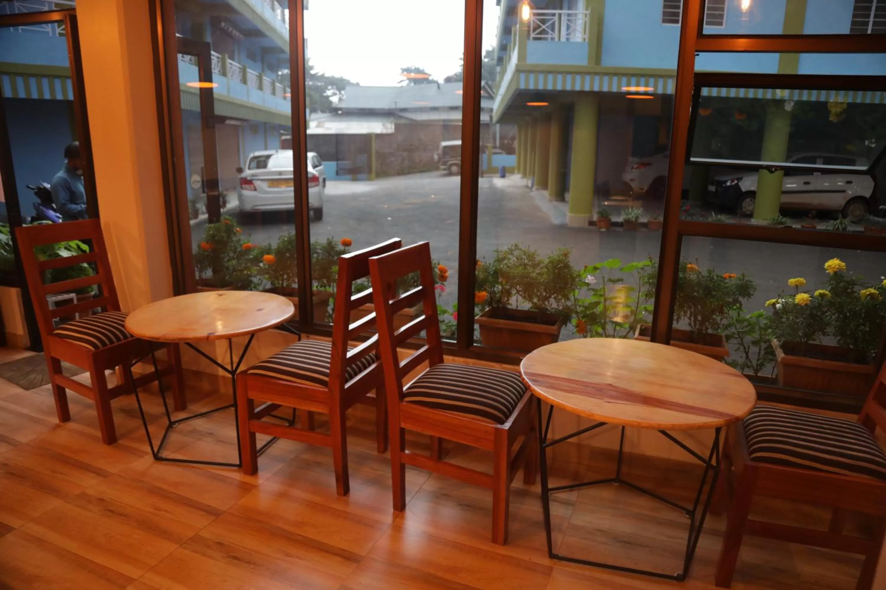 Restaurant/places to eat in The Phoenix Residency