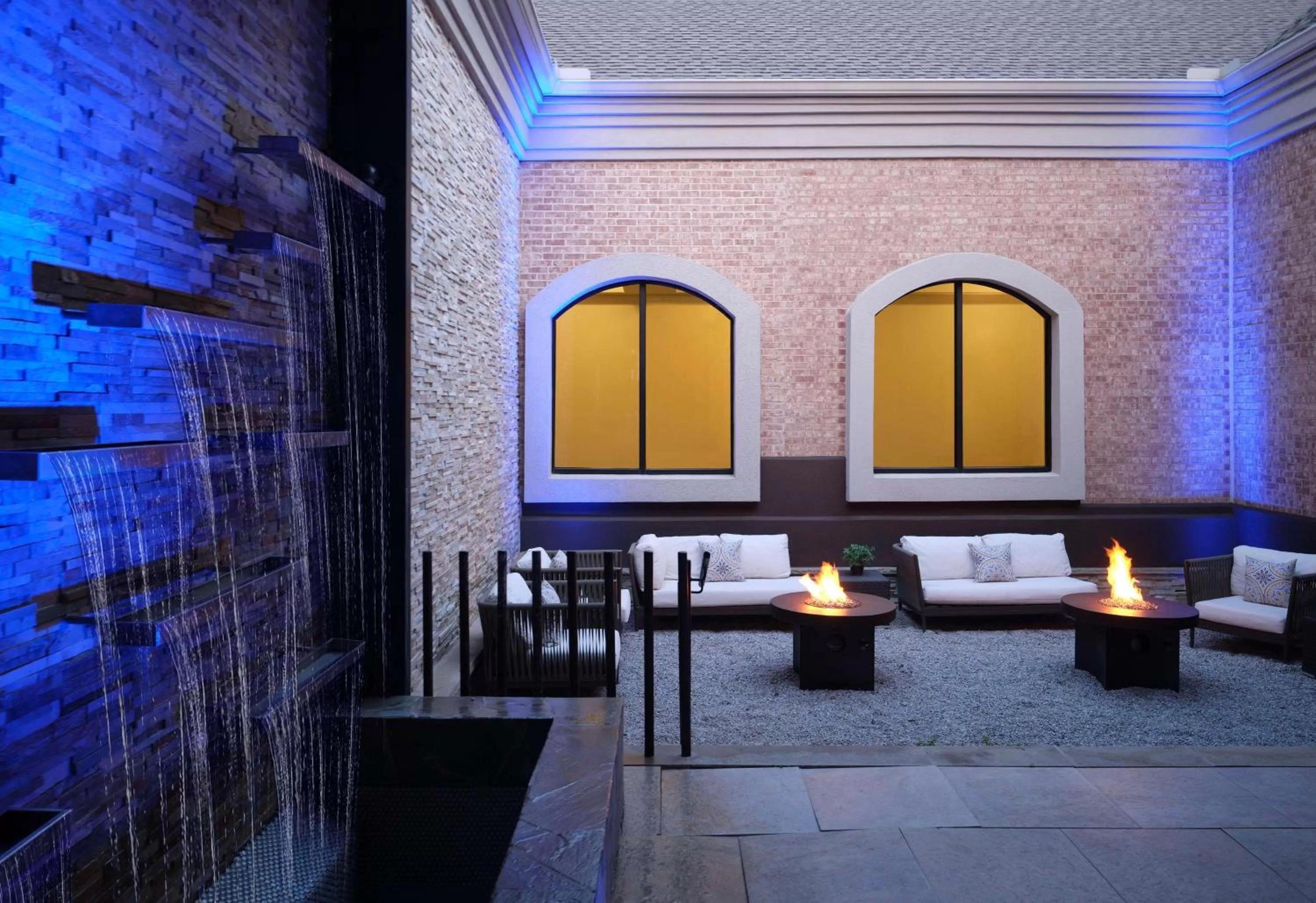 Patio in Hilton Garden Inn Las Colinas