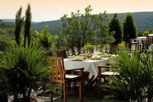 Restaurant/Places to Eat in Becksteiner Rebenhof