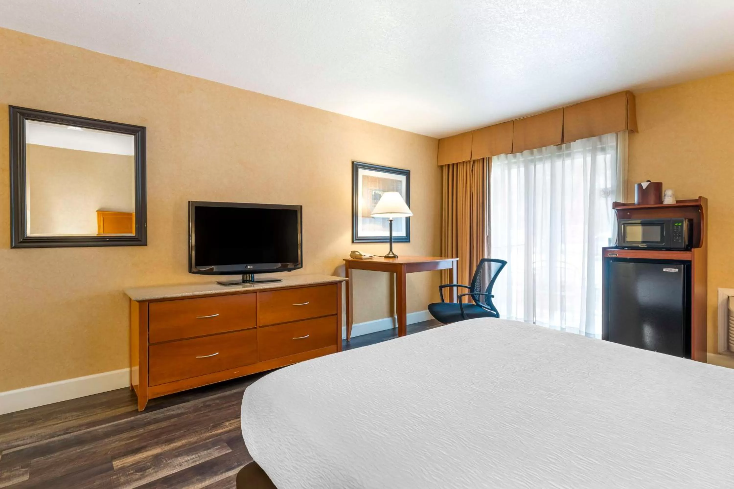 Bedroom, Bed in Best Western Plus Placerville Inn