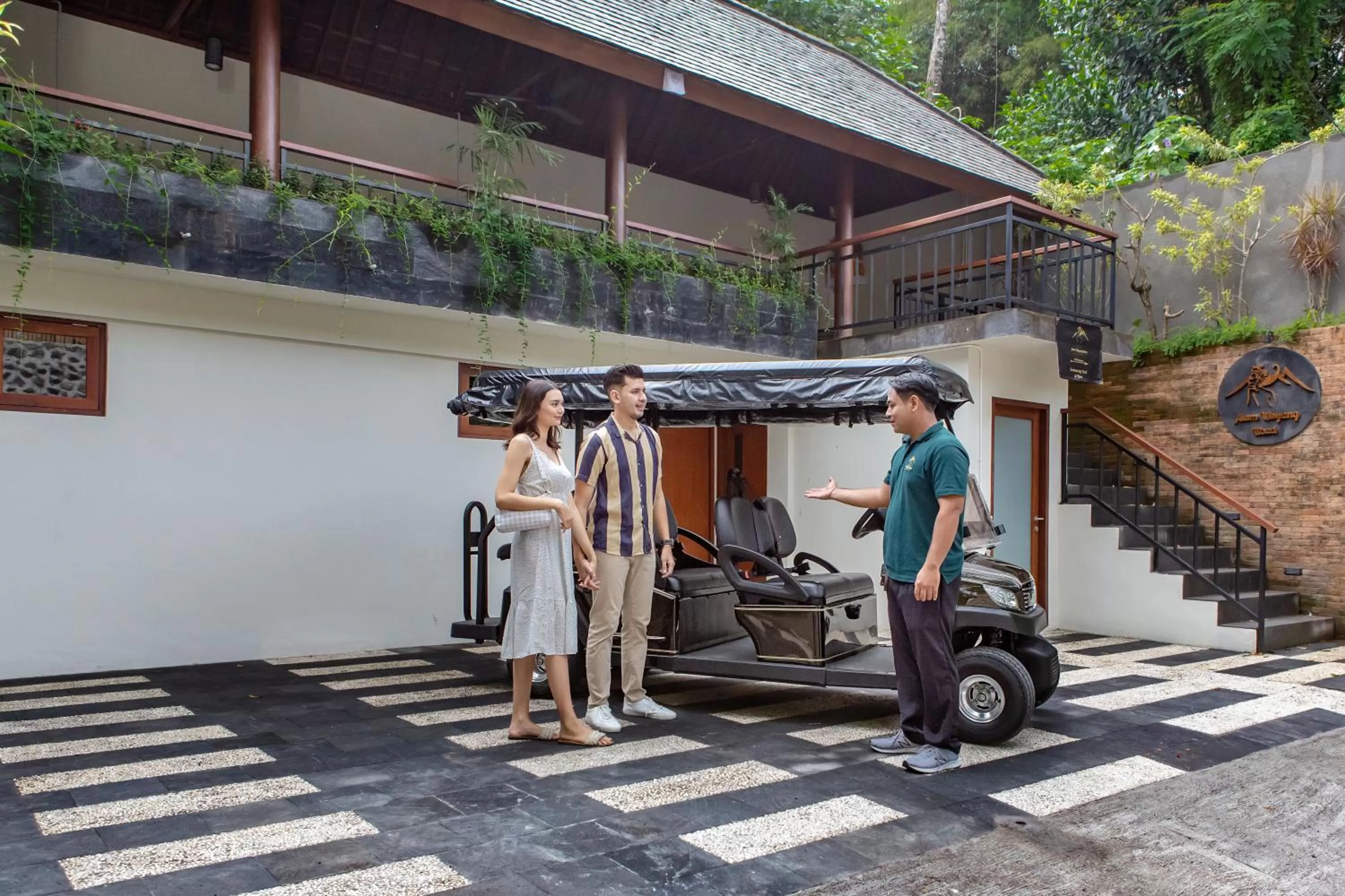 Parking in Alam Wayang Ubud - CHSE Certified