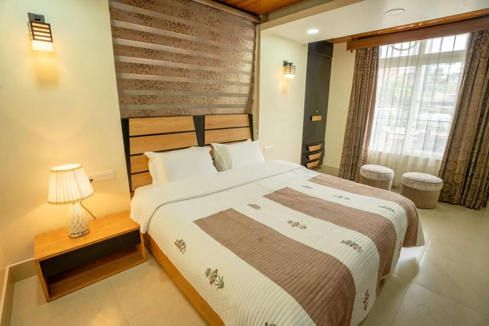 Bedroom, Bed in East Land Bed & Breakfast