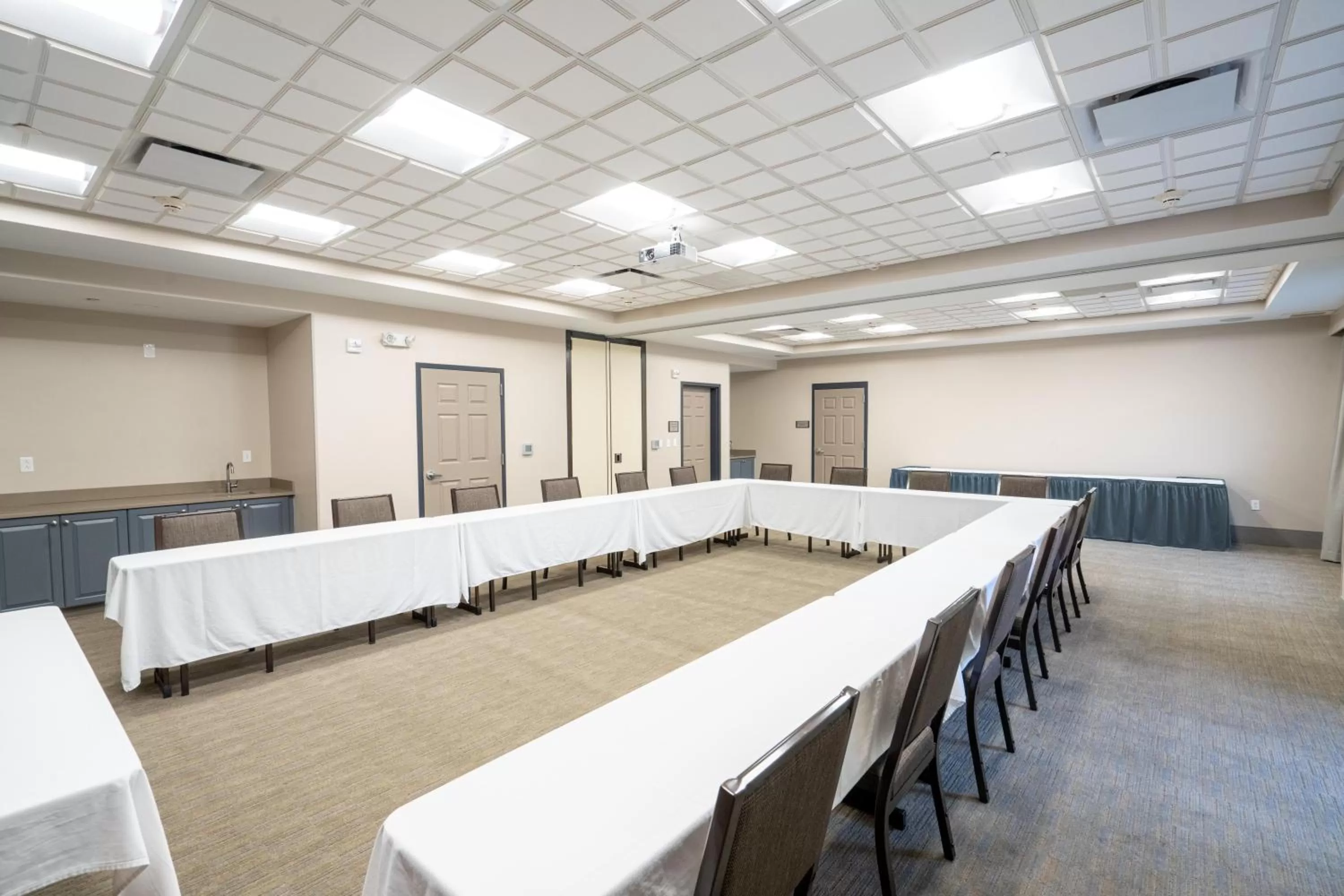 Meeting/conference room in Country Inn & Suites by Radisson, State College Penn State Area , PA
