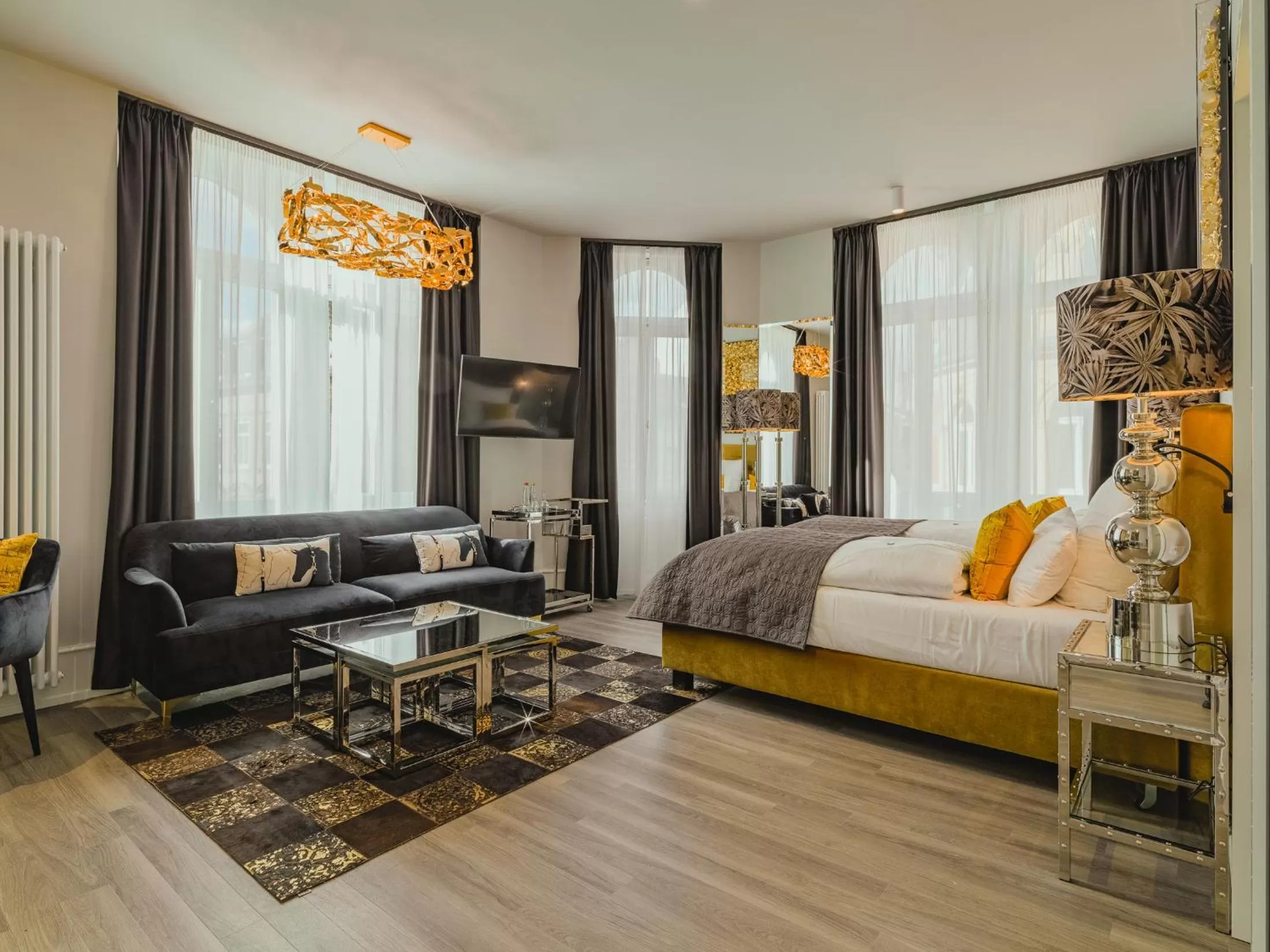 TV and multimedia, Bed in BS Boutique Hotel