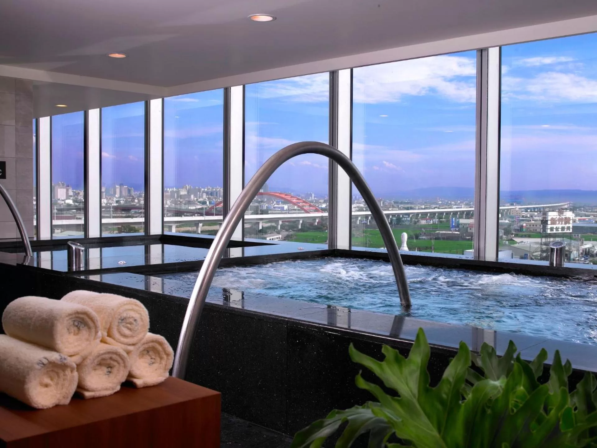 Hot Tub in Windsor Hotel Taichung