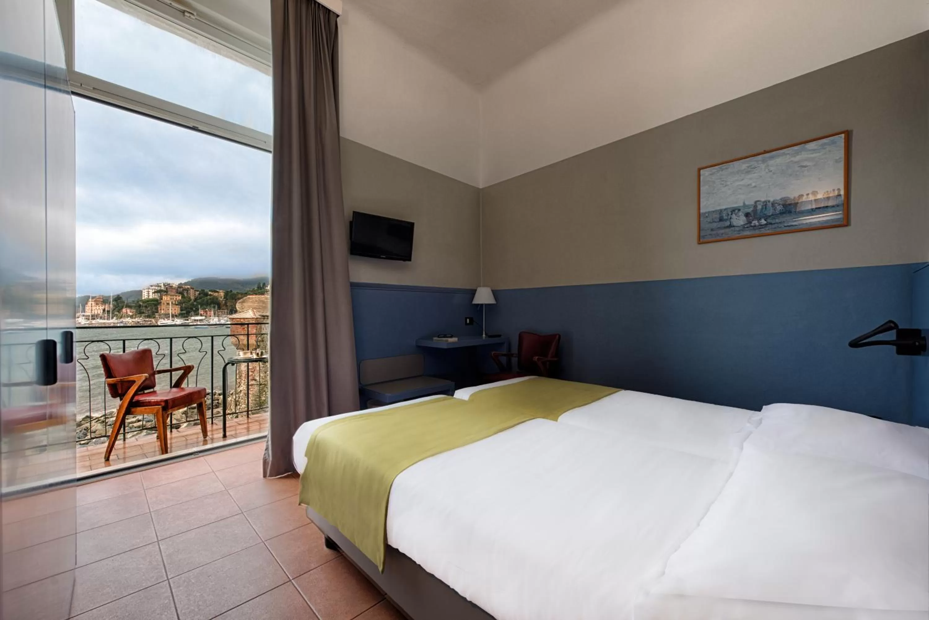 Photo of the whole room, Bed in Hotel Italia e Lido Rapallo