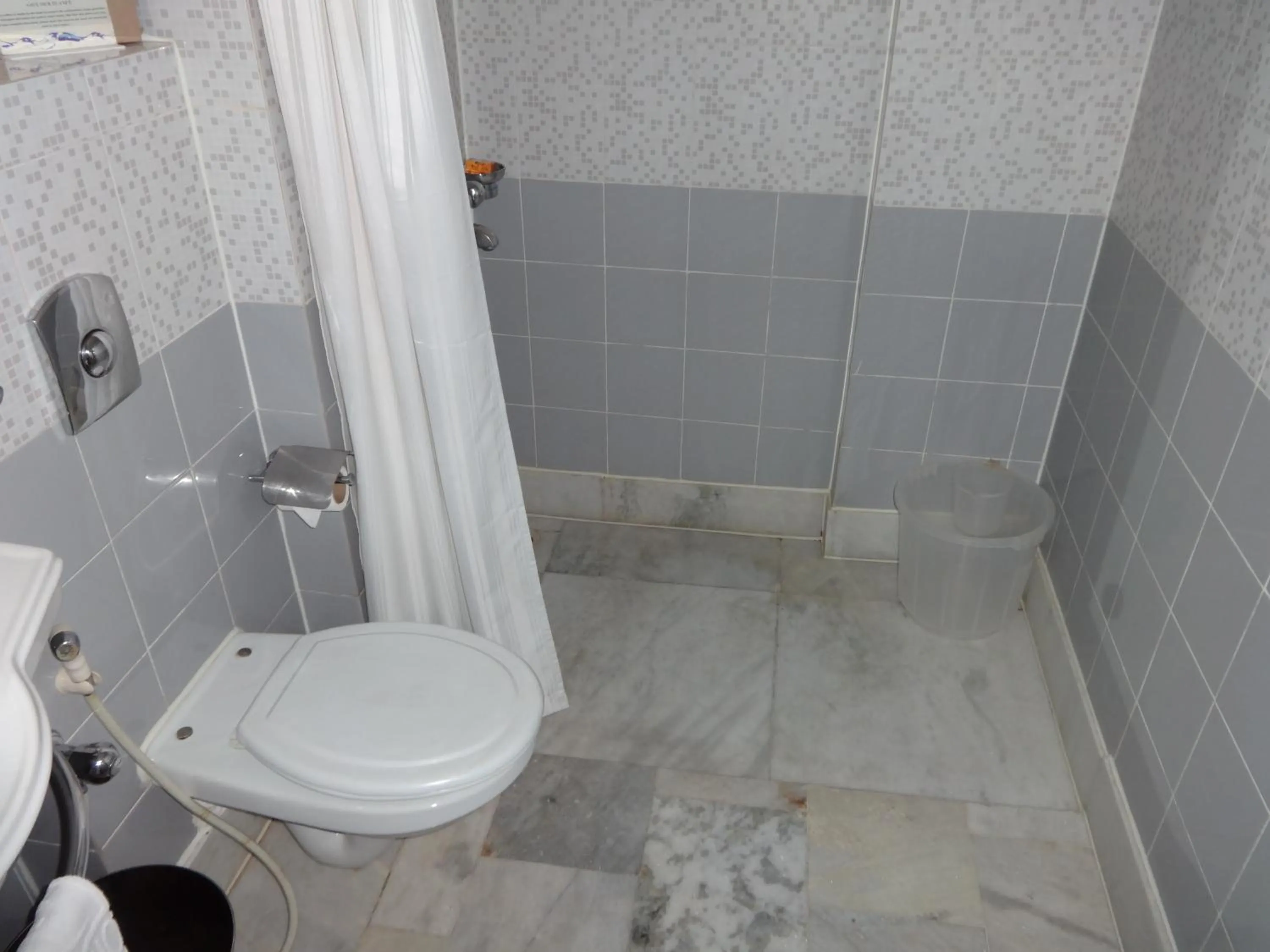 Shower in Capitol Residency