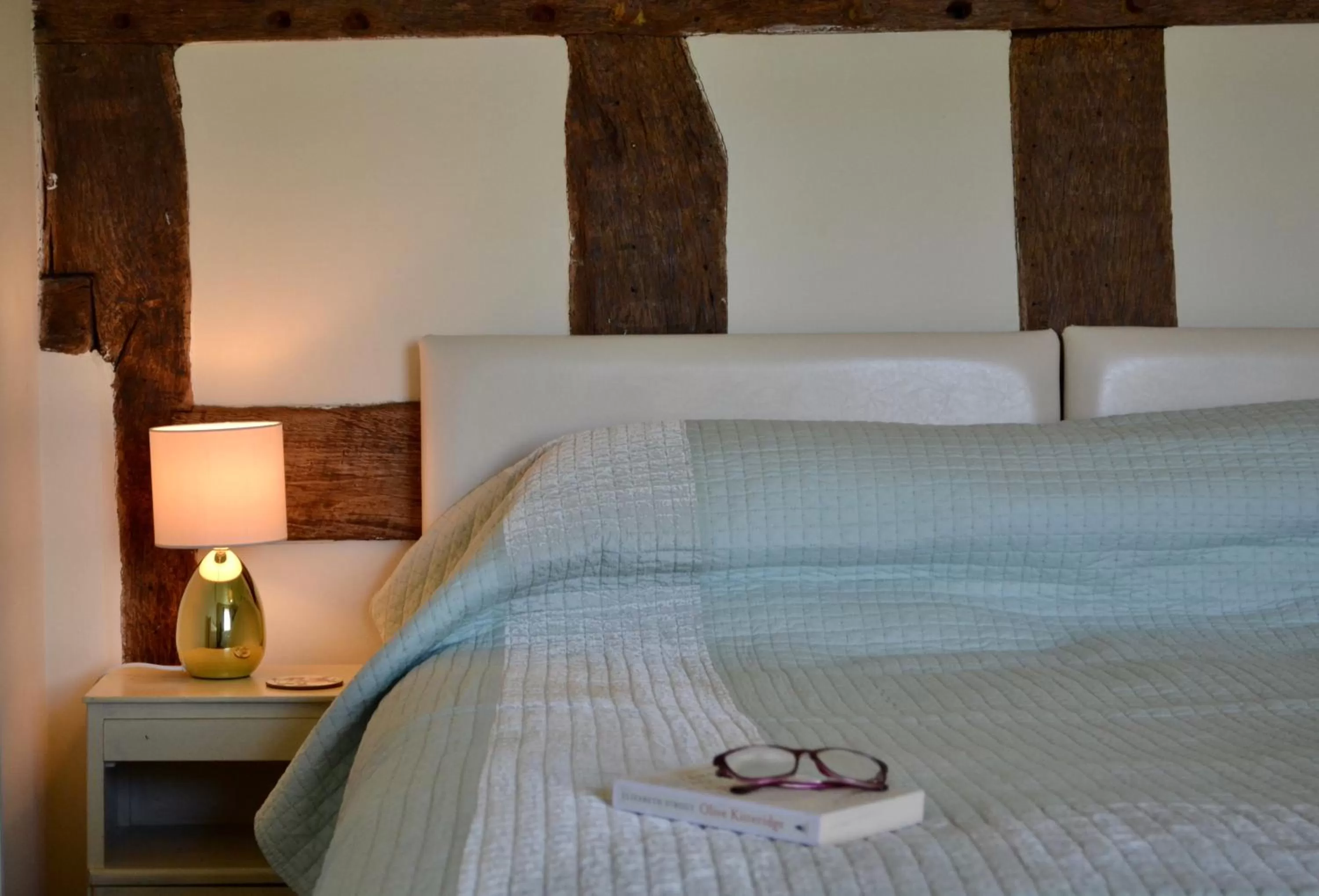 Bed in Broome Park Farm B&B