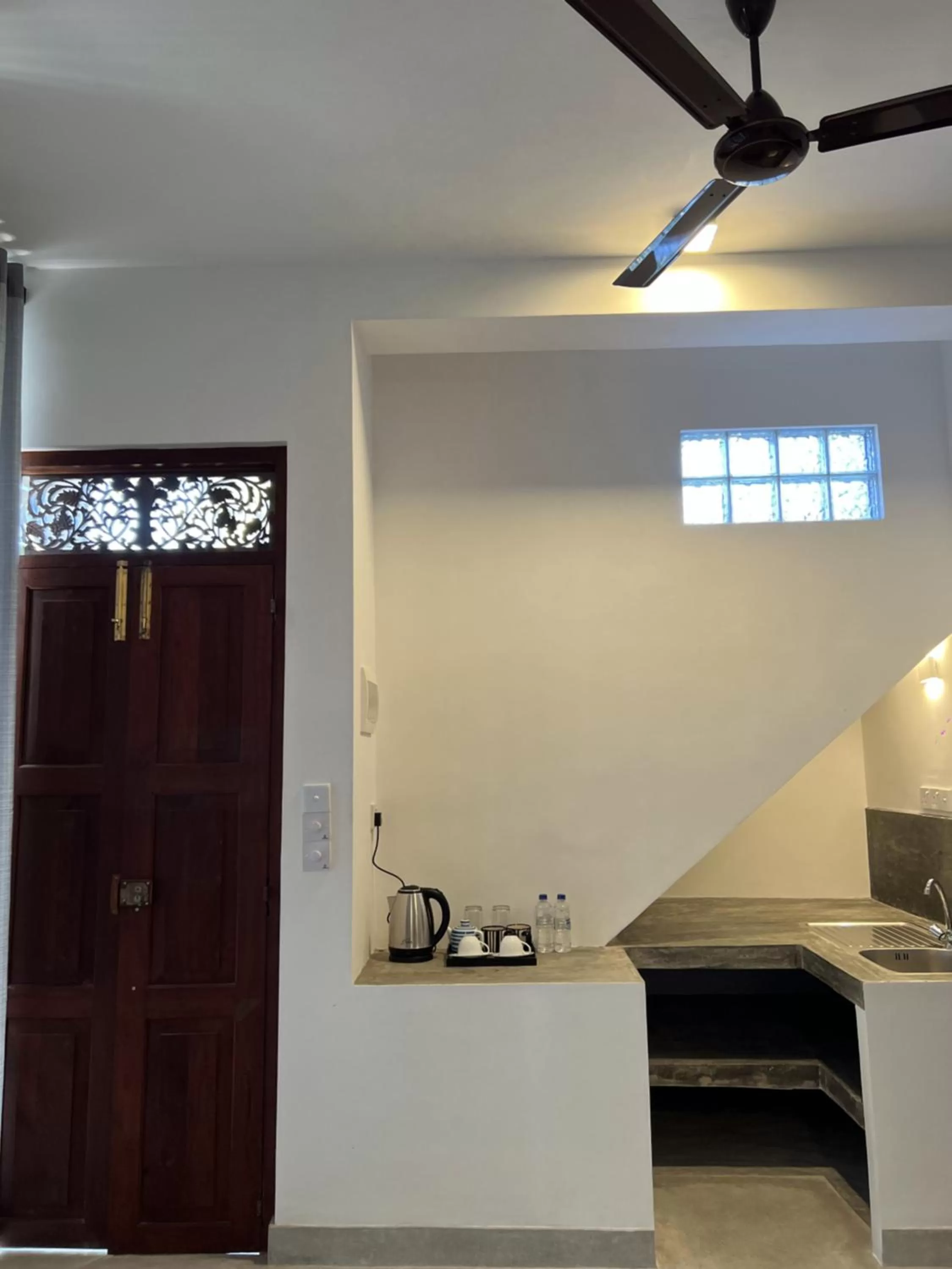 Kitchen or kitchenette, Kitchen/Kitchenette in Galawatta Beach Resort