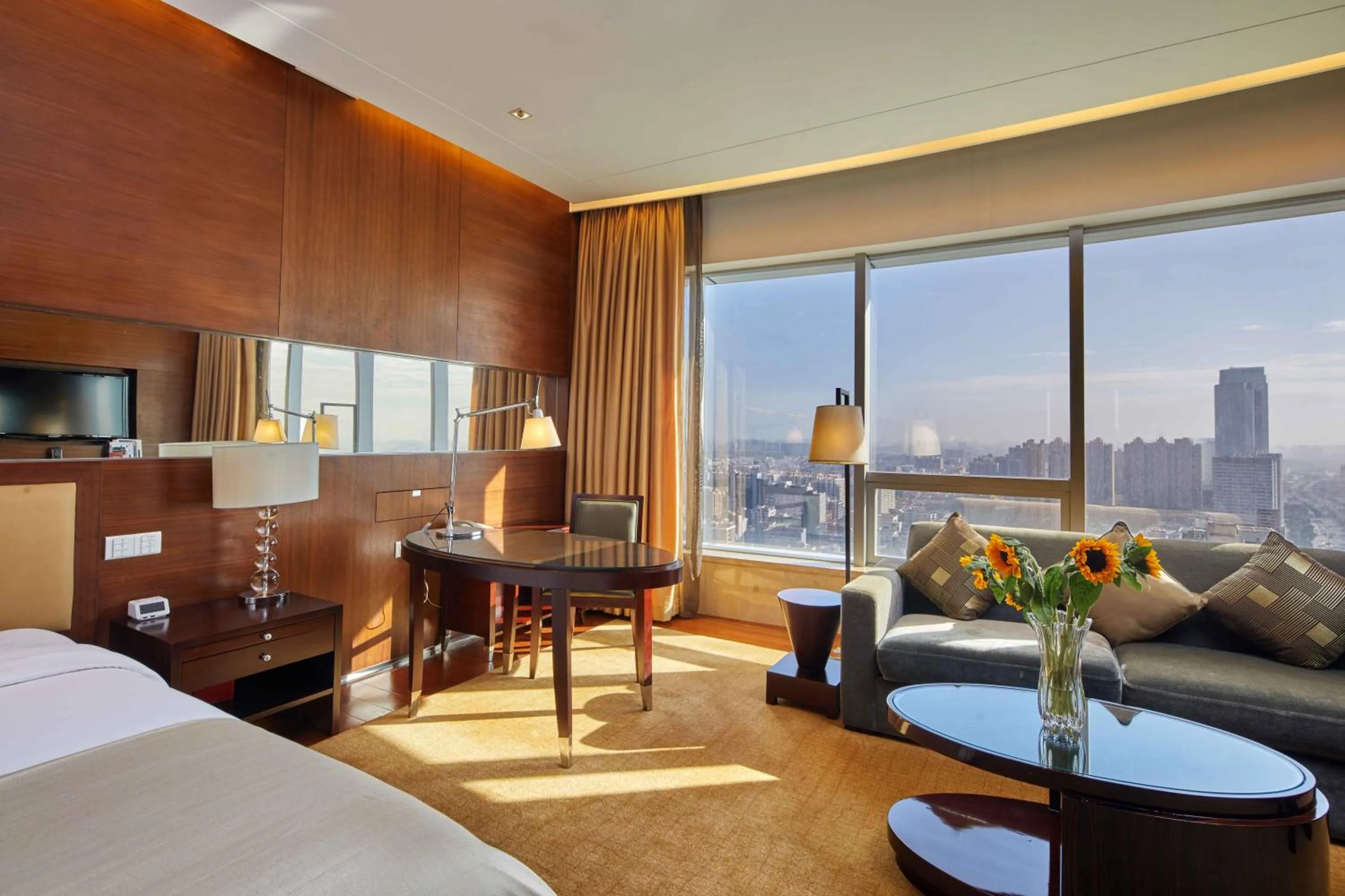 Property building, Bed in HJ International Hotel