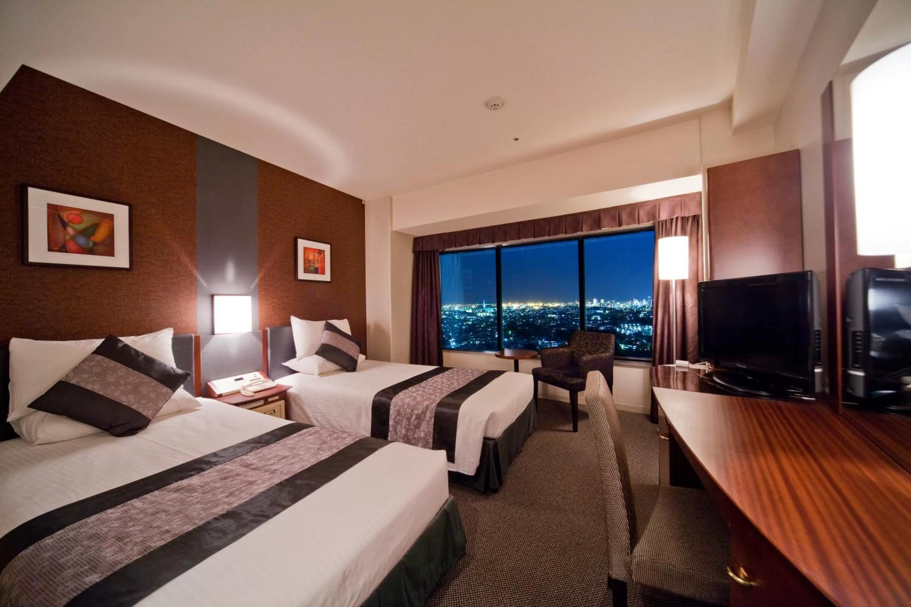 Photo of the whole room, Bed in Shin Yokohama Prince Hotel