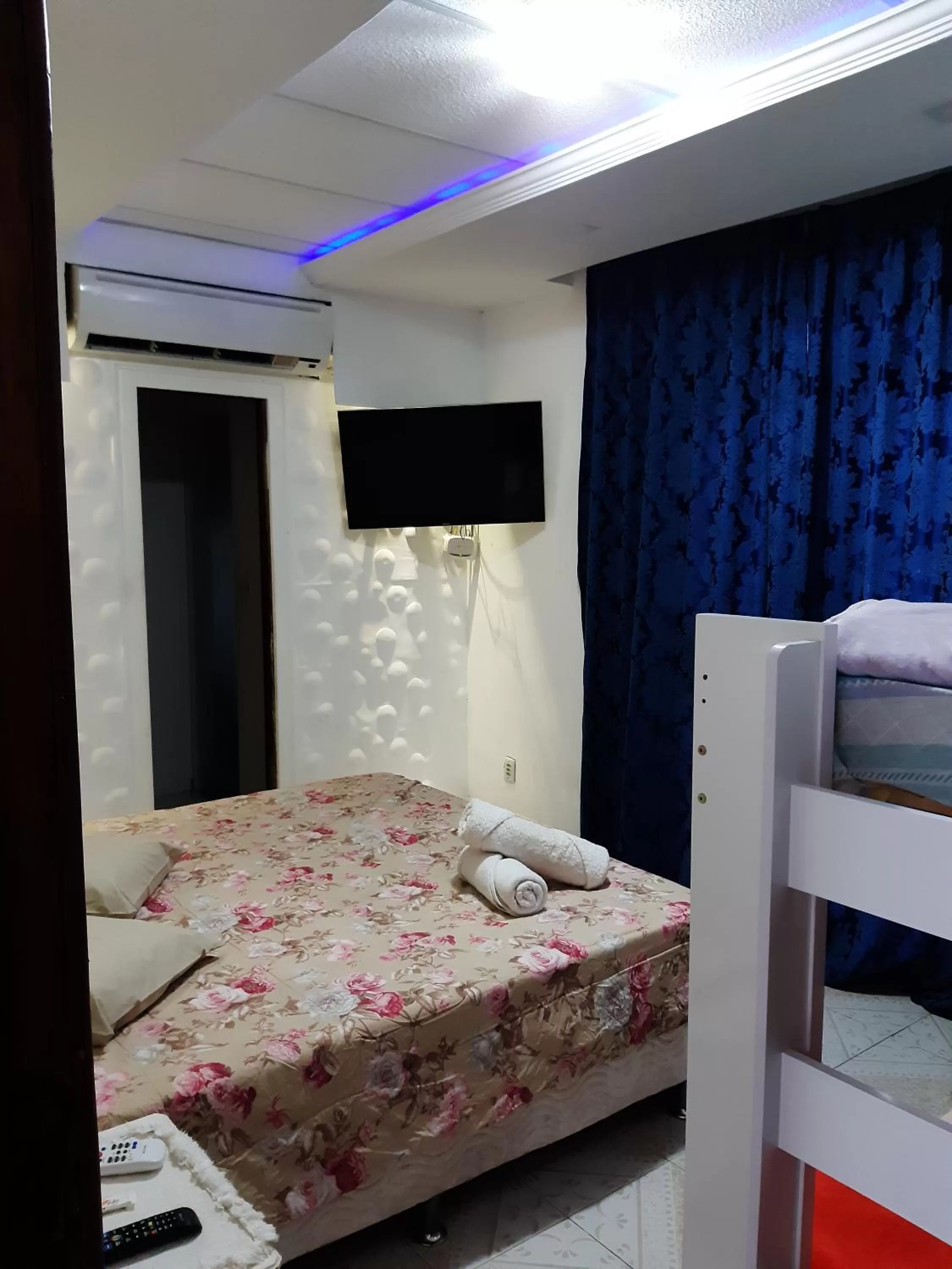 Photo of the whole room in Pousada Casa Familia