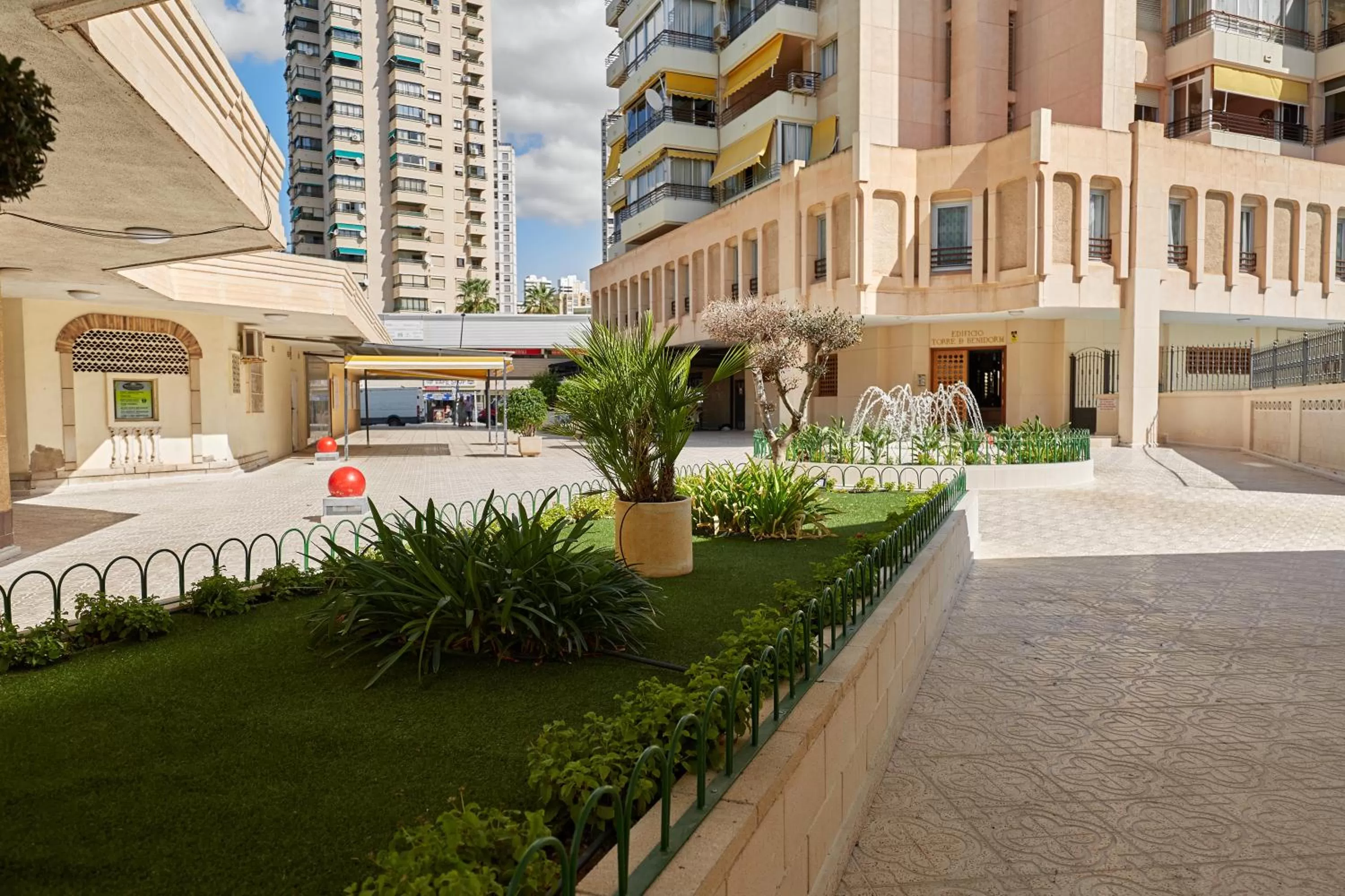 Property building in Sonrisa Deluxe Apartments, Levante