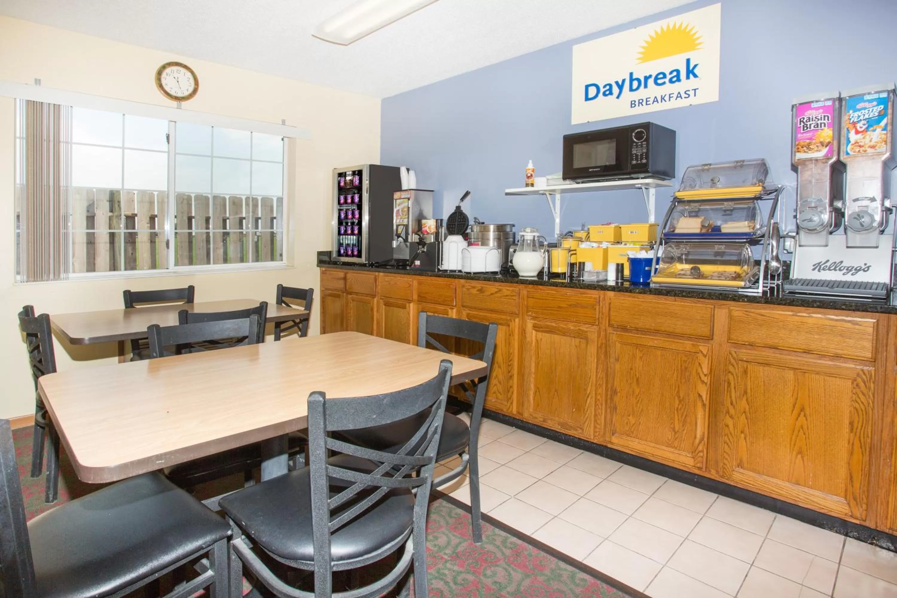 Continental breakfast in Days Inn by Wyndham Lexington NE