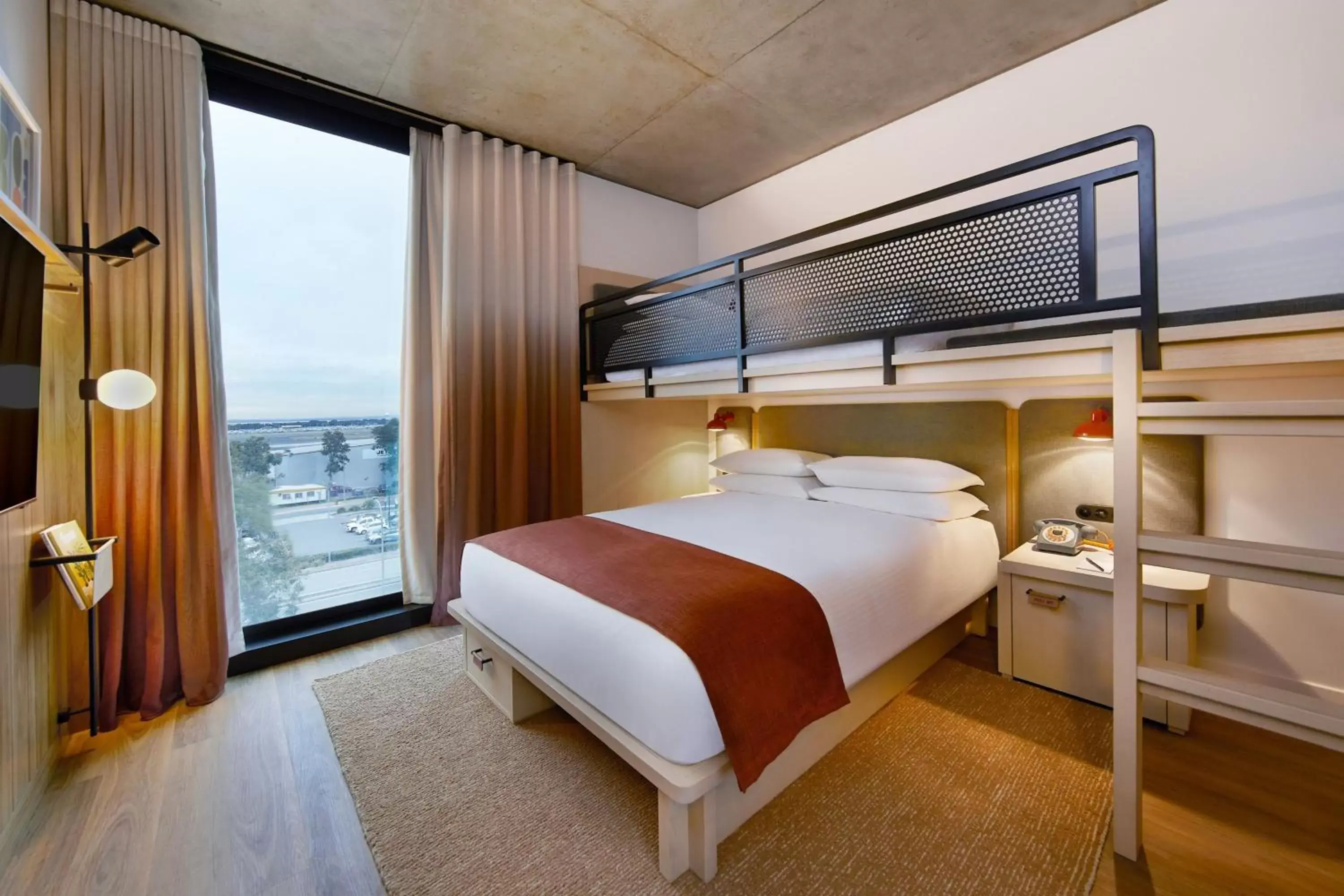 Moxy Queen Loft in Moxy Sydney Airport Moxy Queen Loft in Moxy Sydney Airport